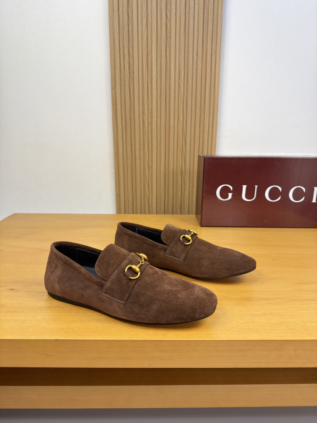 GUCCI 구찌 스웨이드 로퍼 구두 신발