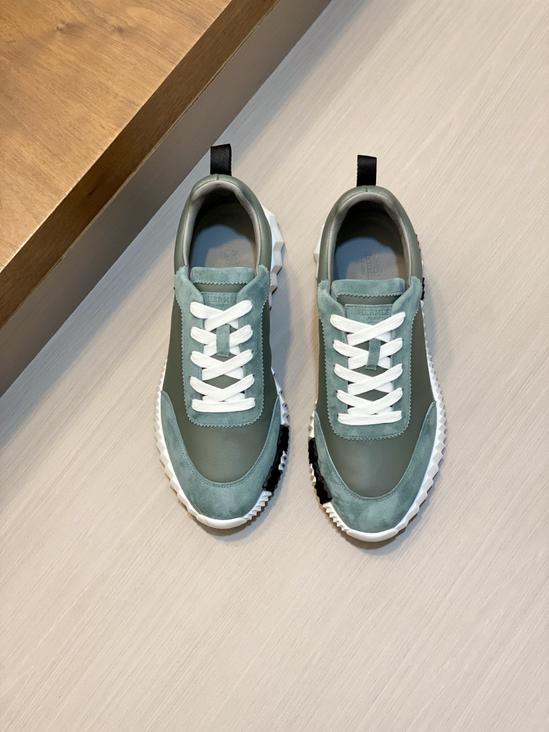 [Hermes] 에르메스 바운싱(Bouncing) 프리미엄 카프스킨 & 고트스킨 스니커즈 신발