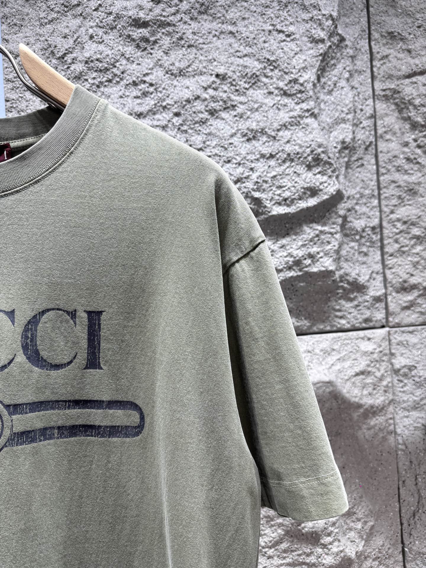 구찌(GUCCI) 빈티지 레터링 반팔 티셔츠 상의 의류