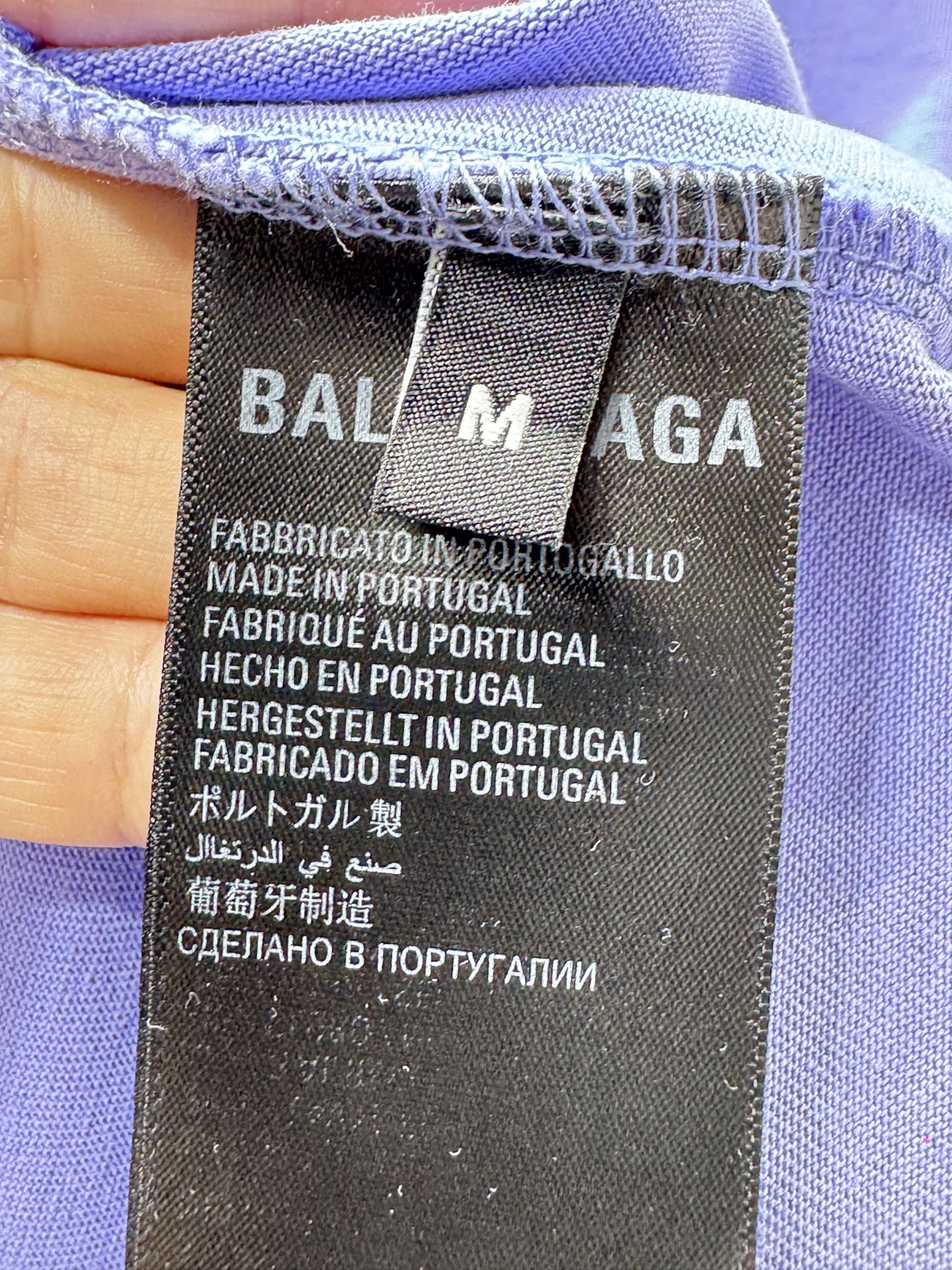 발렌시아가(BALENCIAGA) 로고 자수 워싱 반팔 티셔츠 상의 의류