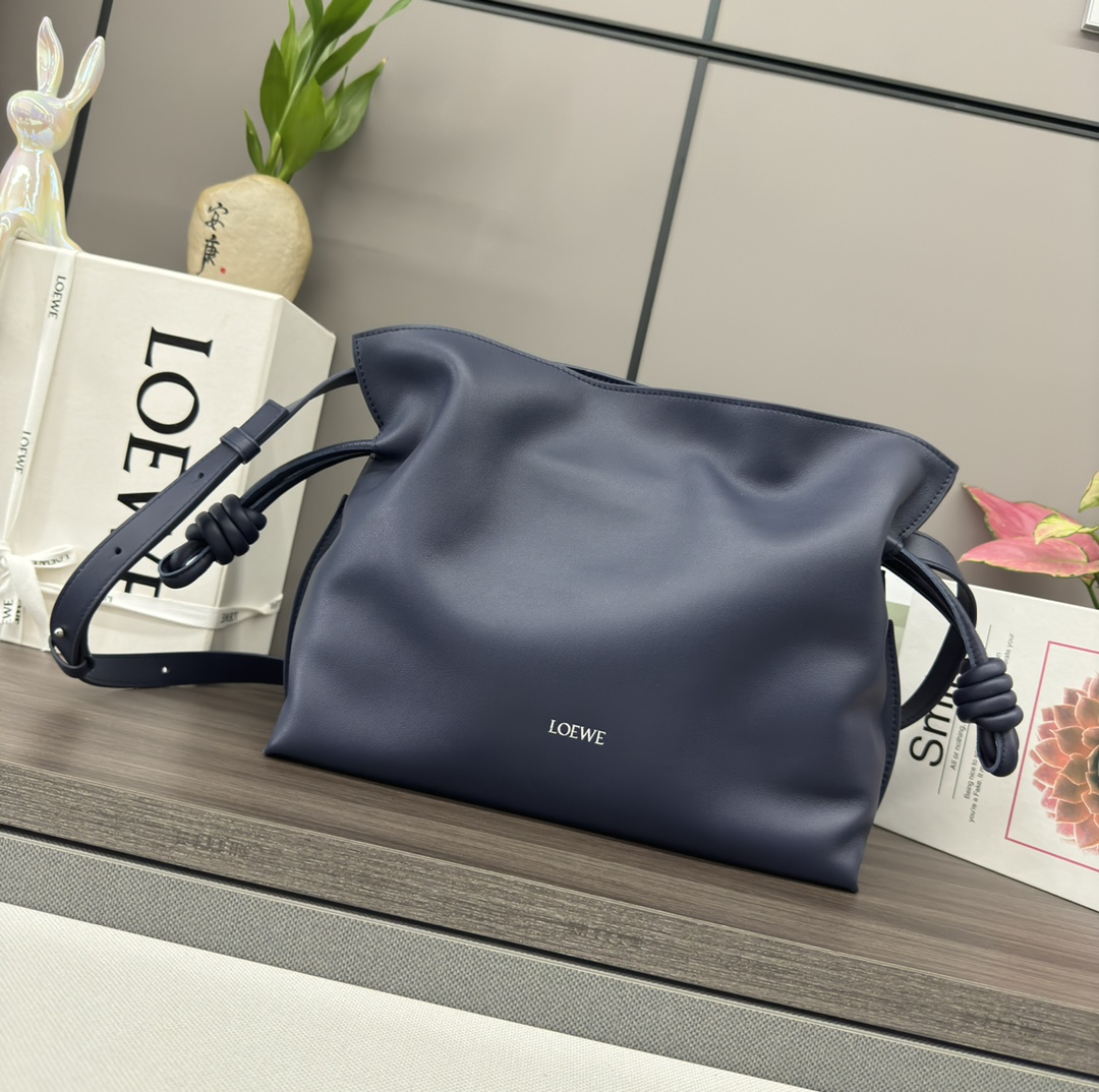 LOEWE 로에베 Flamenco 플라멩코 나파 카프스킨 숄더/클러치백 (미디엄) 가방 / 262386