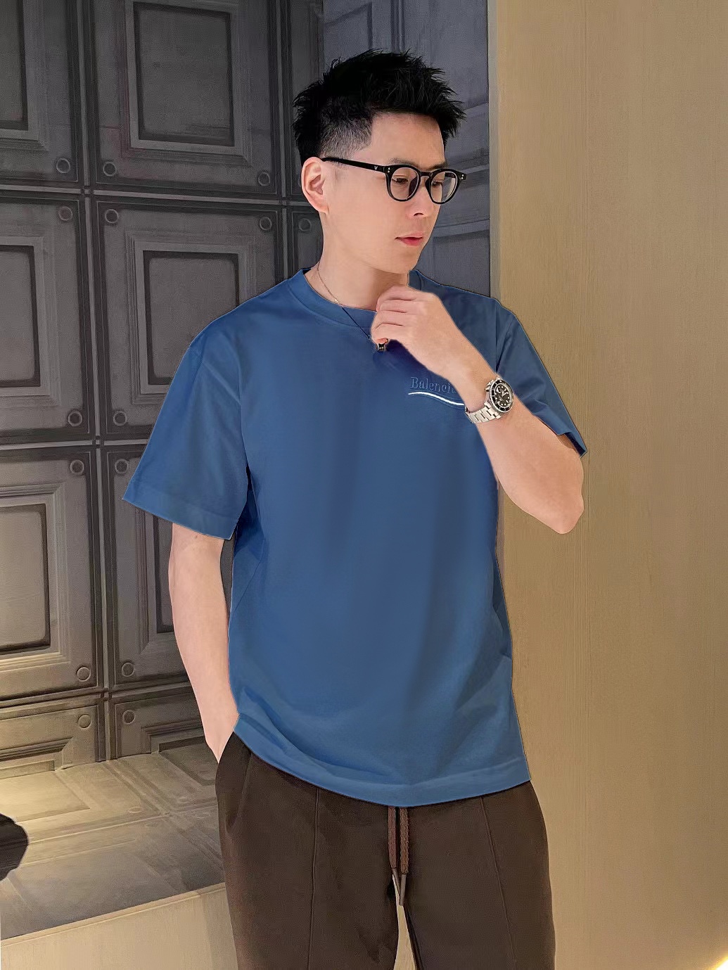 발렌시아가(BALENCIAGA) 패치 자수 로고 반팔 티셔츠 상의 의류