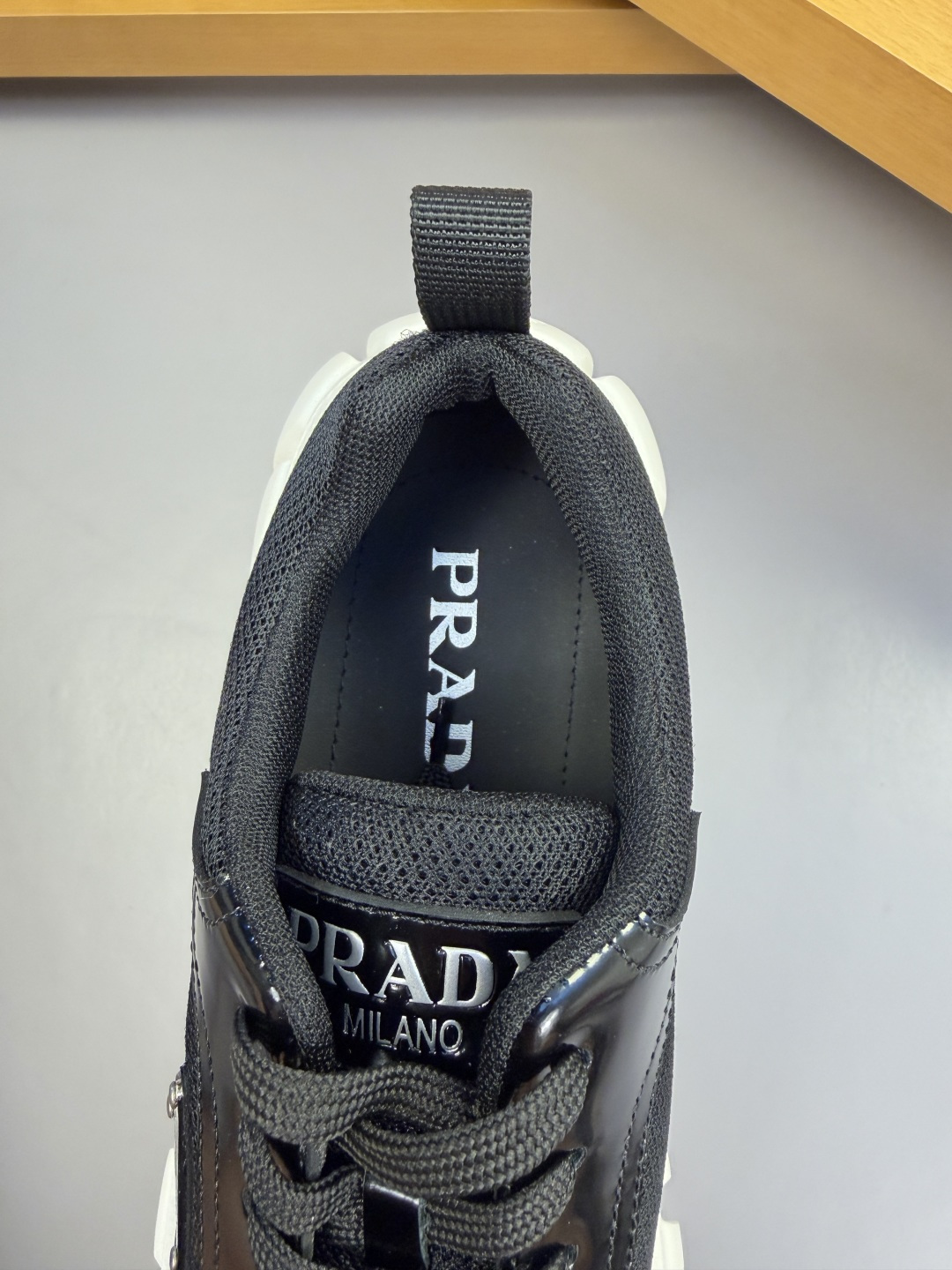 PRADA 프라다 캐주얼 스포츠 스니커즈 신발