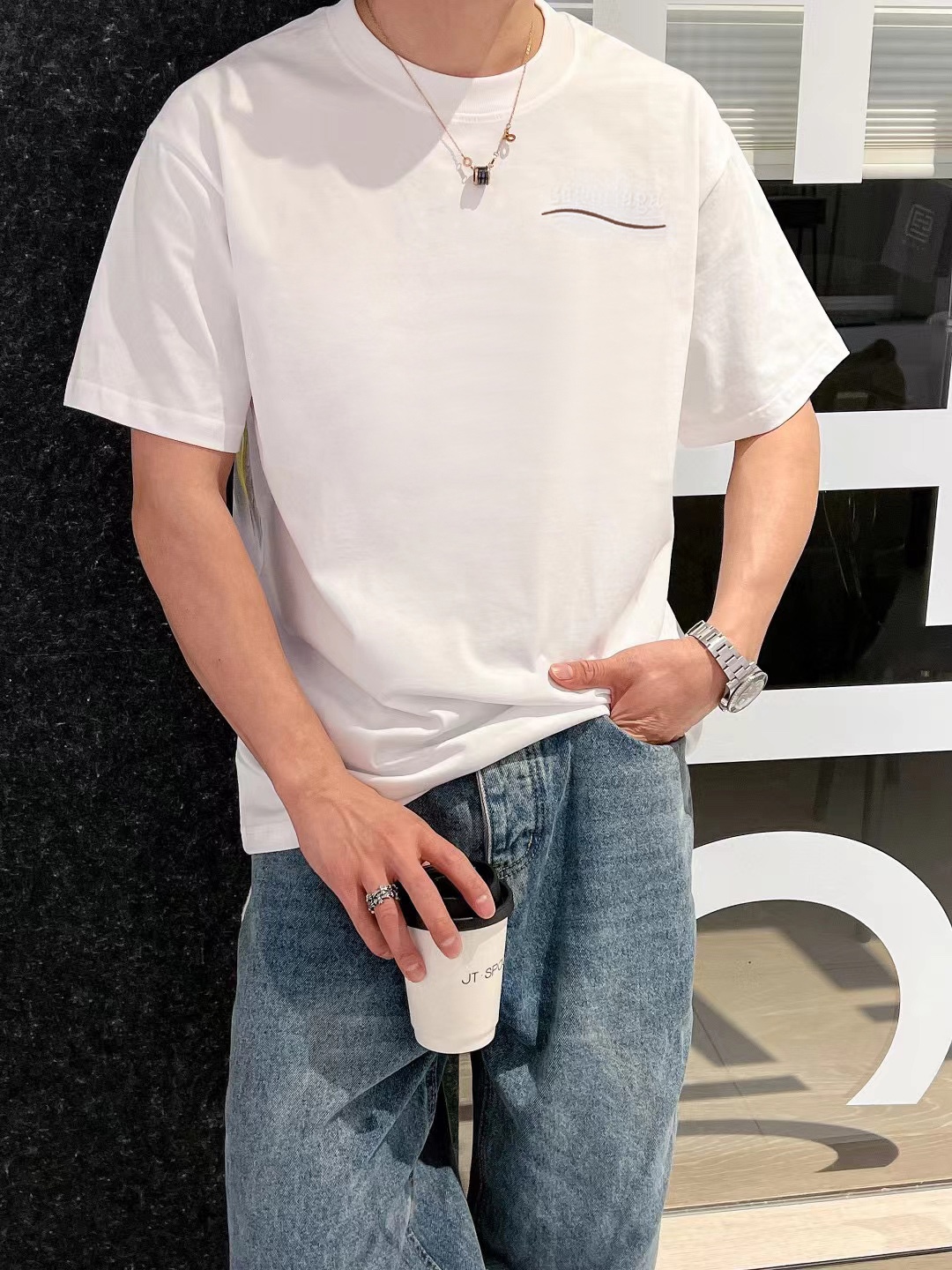 발렌시아가(BALENCIAGA) 패치 자수 로고 반팔 티셔츠 상의 의류