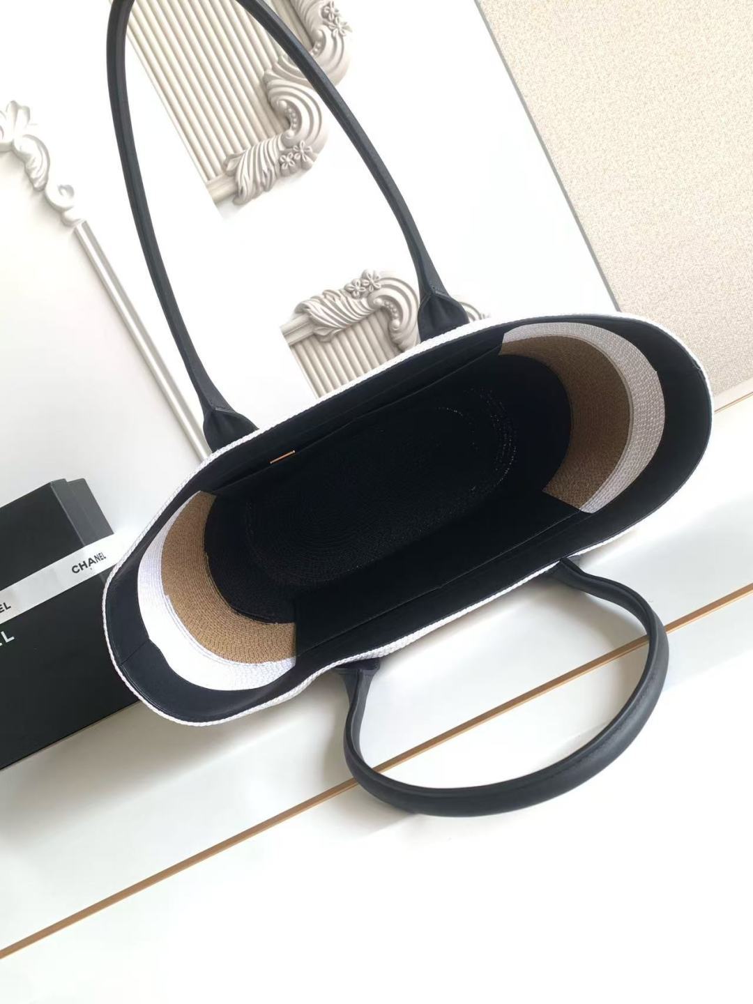 Chanel 샤넬 26C 라피아 & 스웨이드 위빙 쇼핑백 토트백 (AS6148) 가방