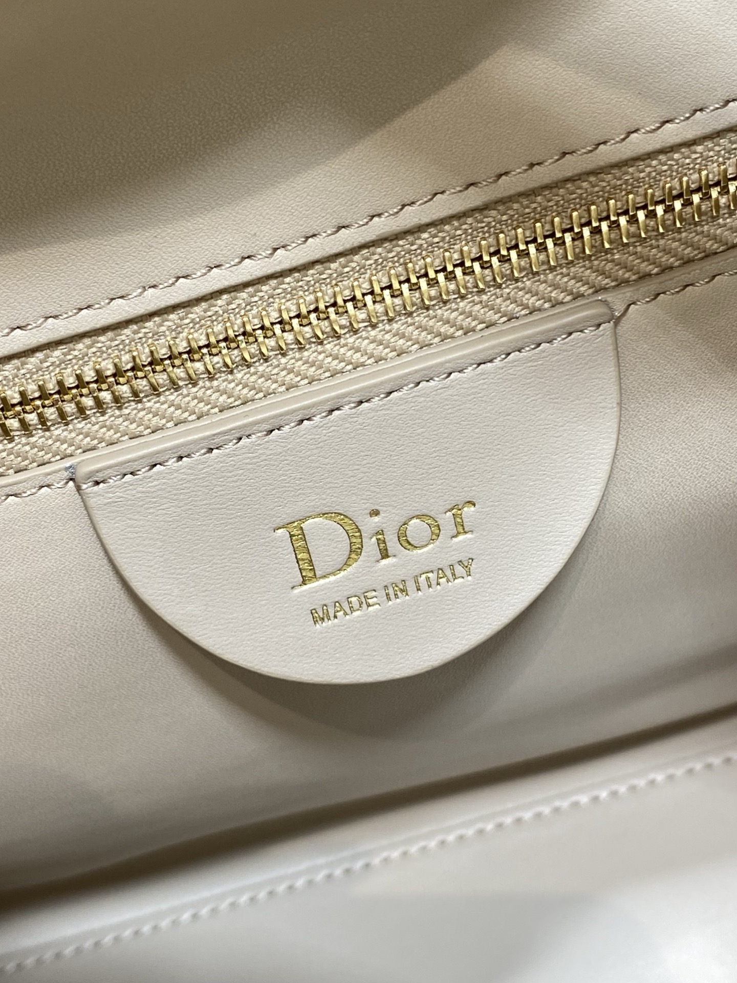 Dior 2027 스프링 디올 버킷백 가방
