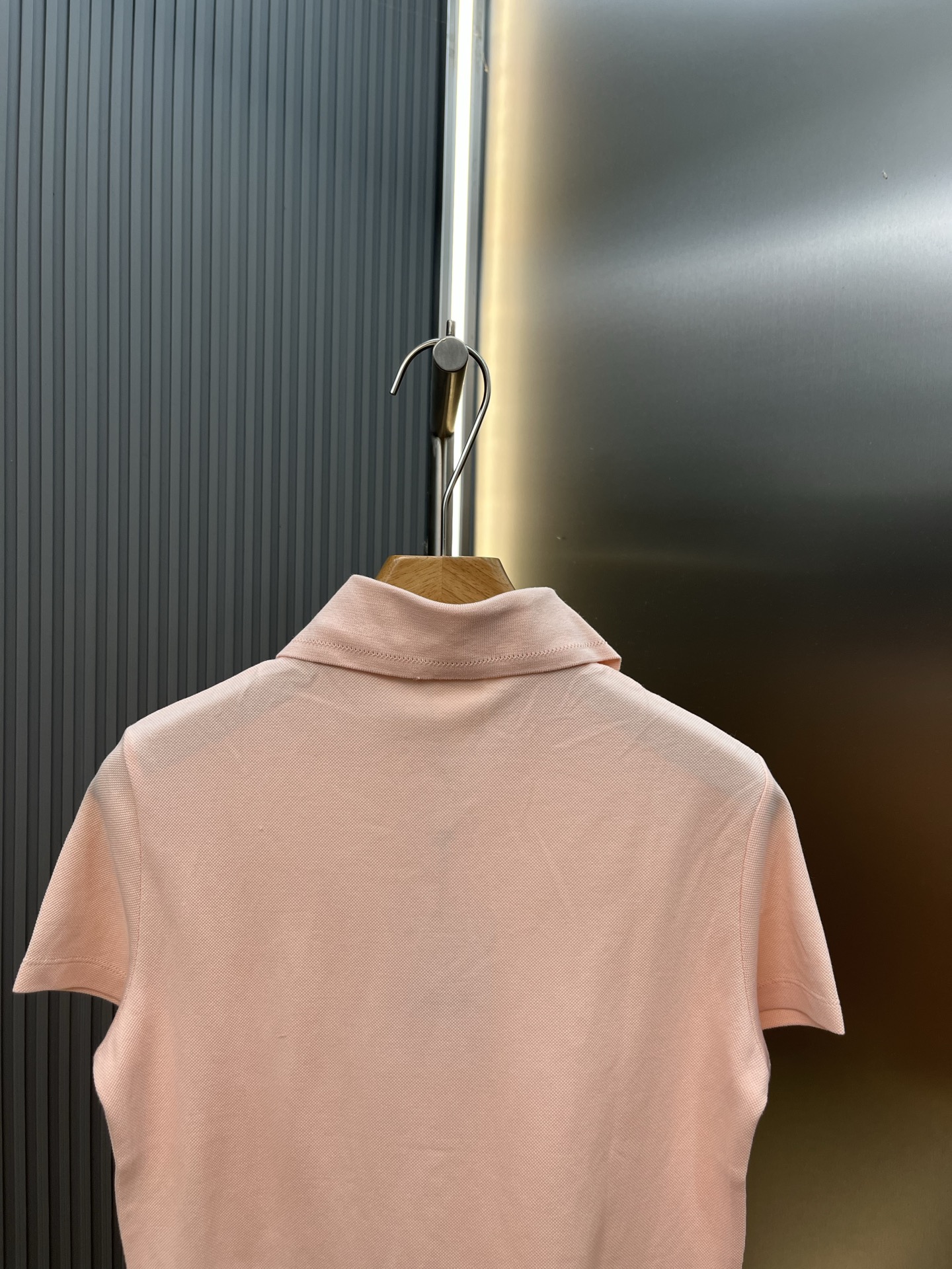 디올(DIOR) 메다이옹 자수 폴로 셔츠 상의 의류