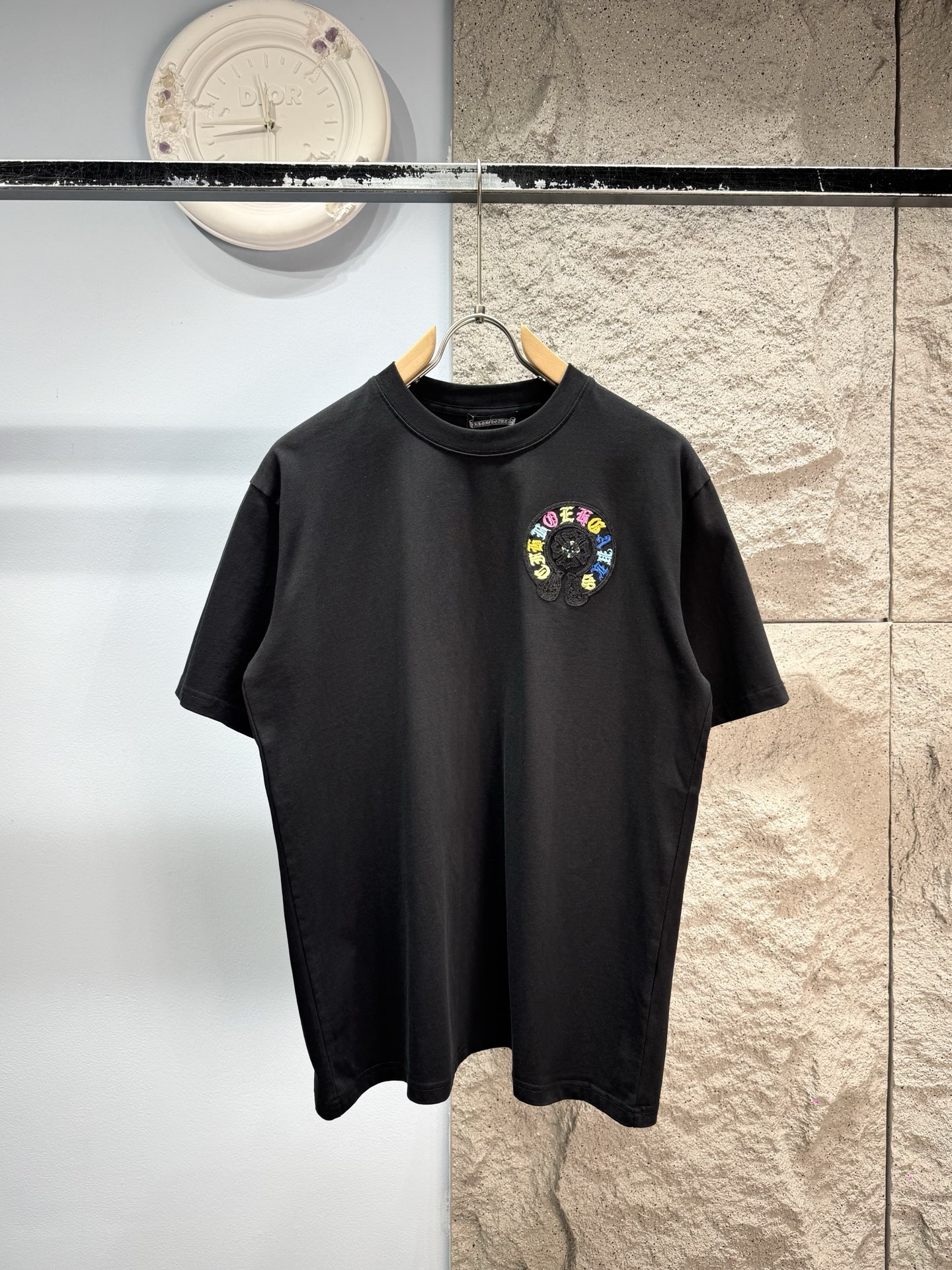 크롬하츠(CHROME HEARTS) 컬러 산스크리트 반팔 티셔츠 상의 의류