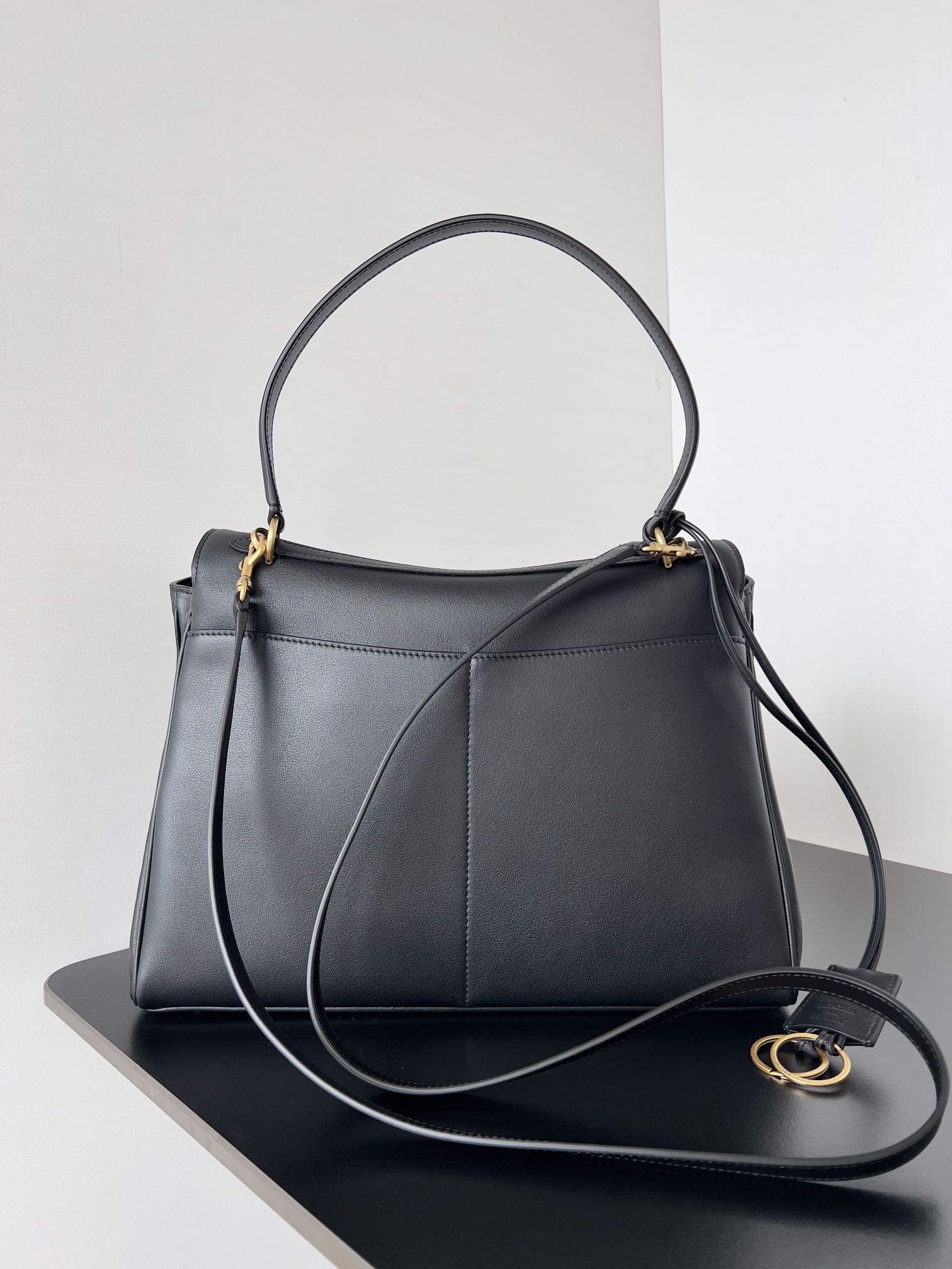 BALENCIAGA 발렌시아가 Rodeo 로데오 미디엄 핸드백 가방