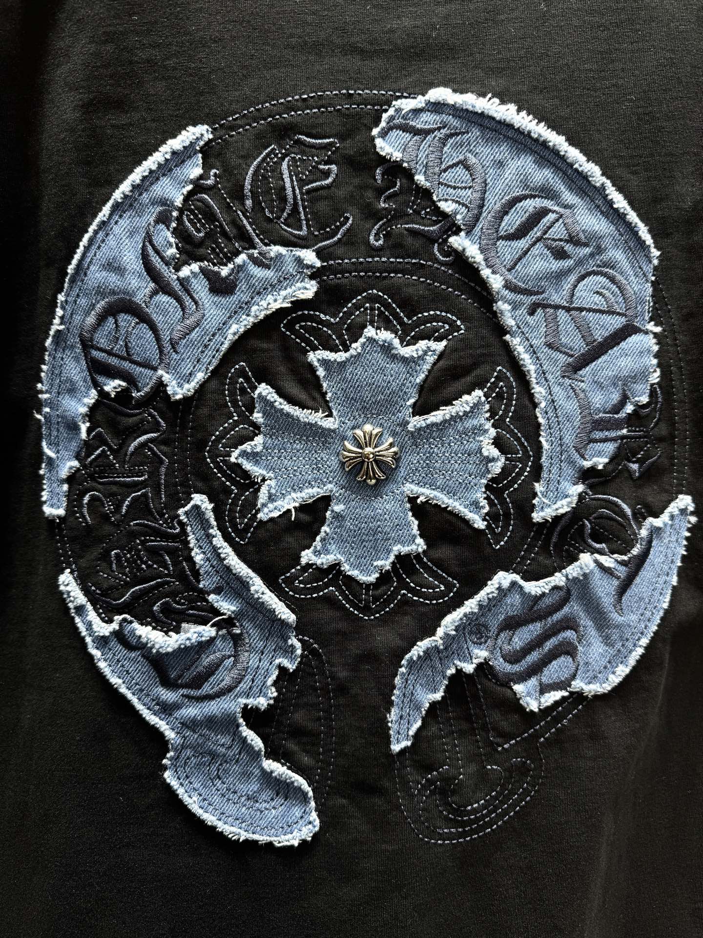 크롬하츠(CHROME HEARTS) 아플리케 자수 반팔 티셔츠 상의 의류