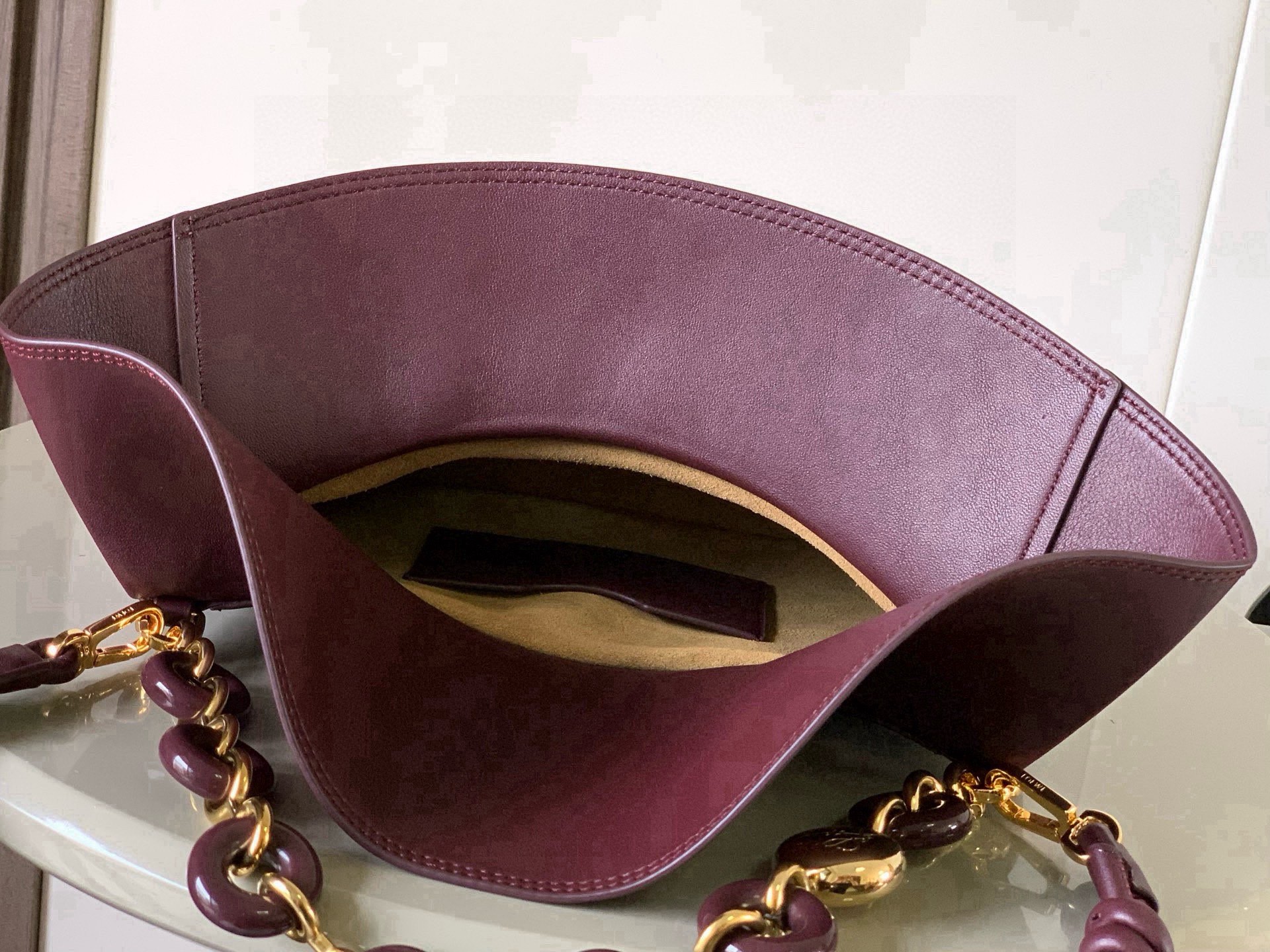 LOEWE 로에베 올라(Ola) 미디엄 핸드백 가방