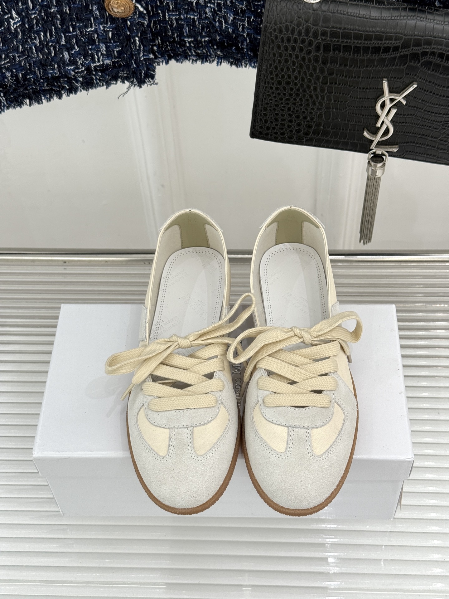 메종 마르지엘라(Maison Margiela) 스웨이드 배색 독일군 스니커즈 신발
