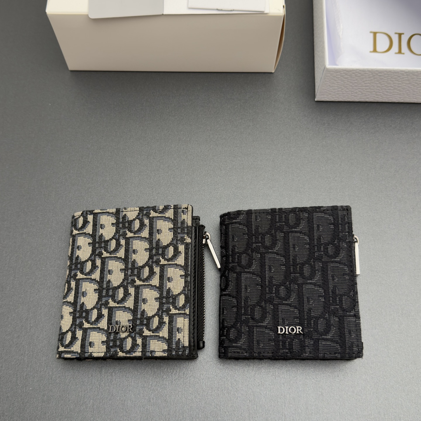 Dior 디올 맨즈 버티컬 바이폴드 지갑