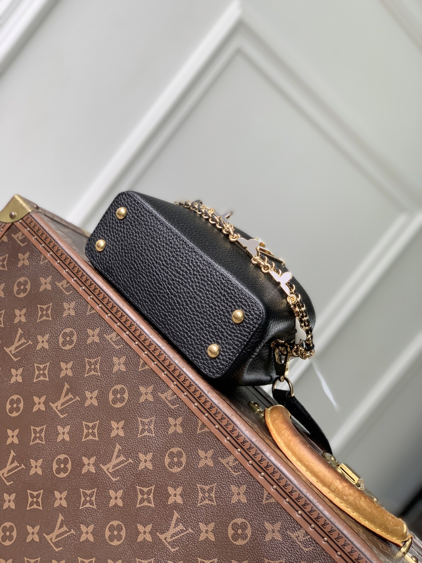 LOUIS VUITTON LV M29608 루이비통 카퓌신 미니 핸드백 (플라워그램 미니) 가방