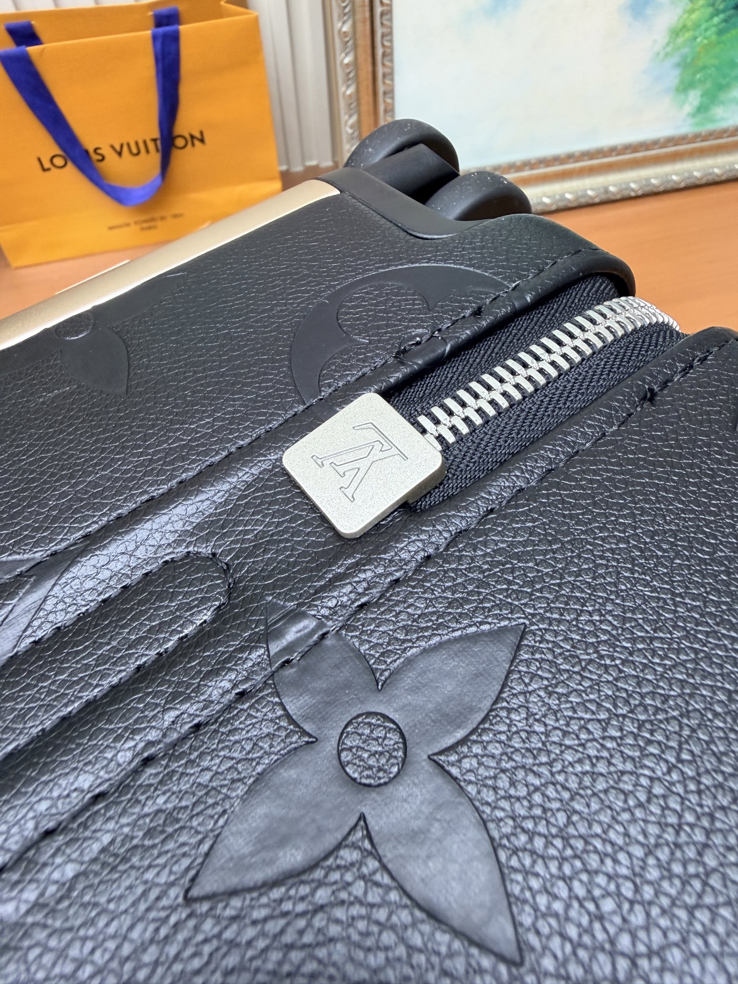 [Louis Vuitton] LV 루이비통 AM46115 최고급 오리지널 캐리어 (기내 반입 가능)