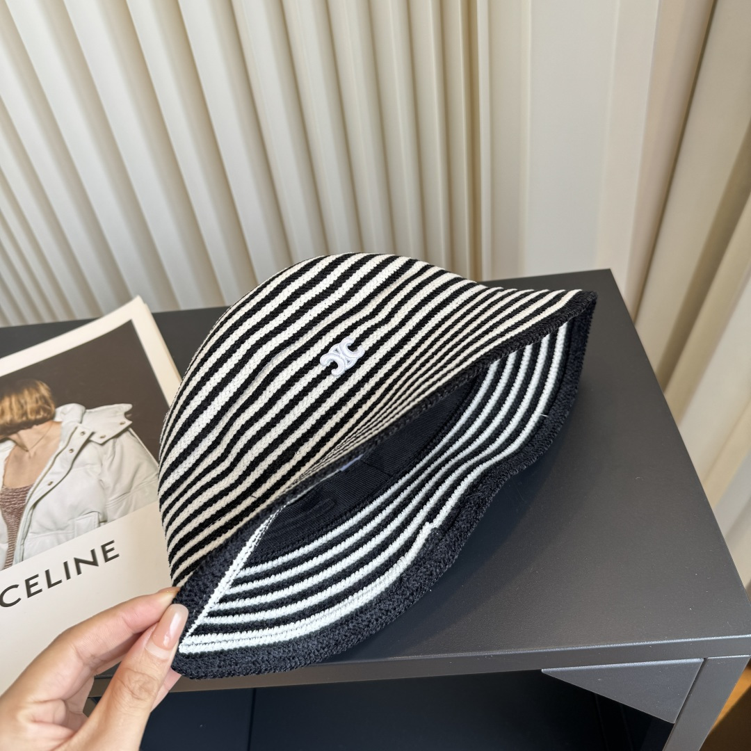 셀린느(CELINE) 클래식 심플 버킷햇 모자