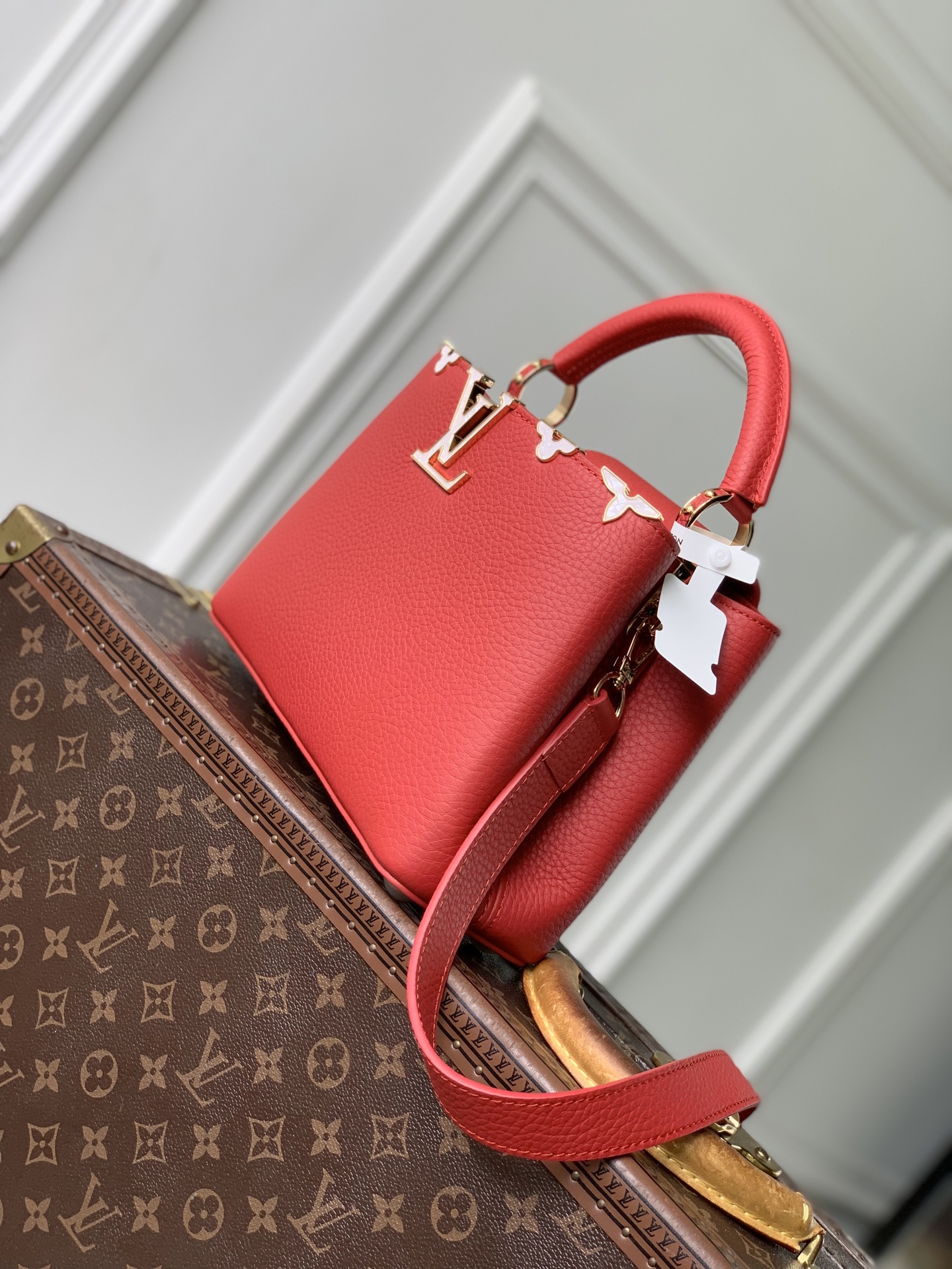 LOUIS VUITTON LV M11341 루이비통 카퓌신 소형 핸드백 (플라워 크라운 레드) 가방