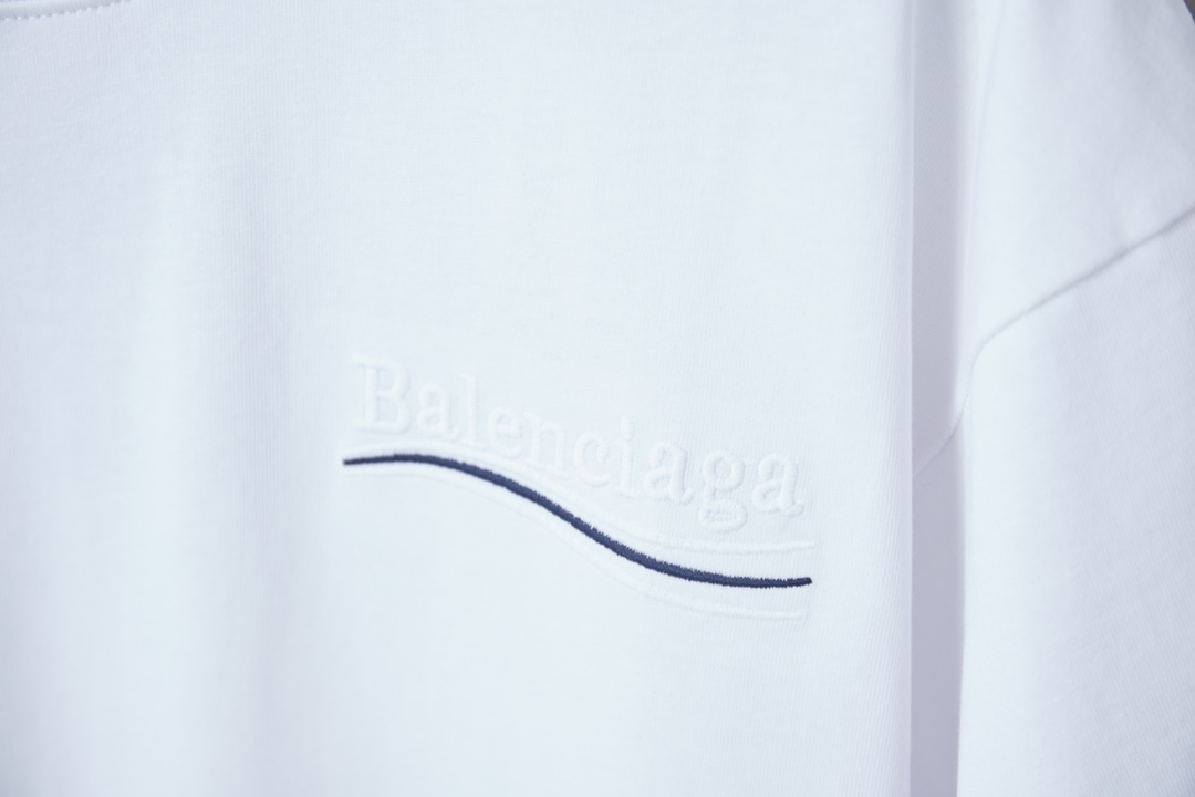 발렌시아가(BALENCIAGA) 패치 자수 로고 반팔 티셔츠 상의 의류