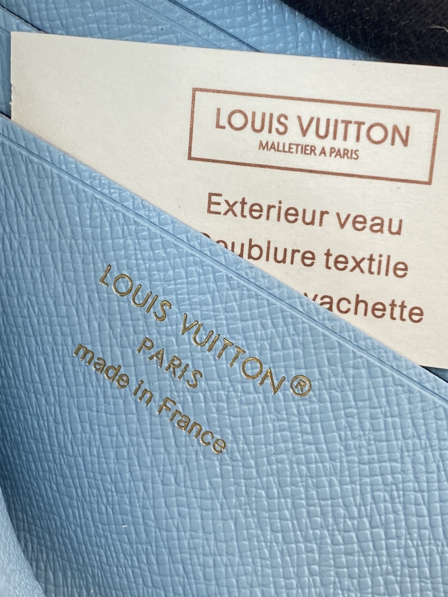 [Louis Vuitton] LV 루이비통 모노그램 노아 지퍼 코인 퍼스 (스카이 블루) 지갑