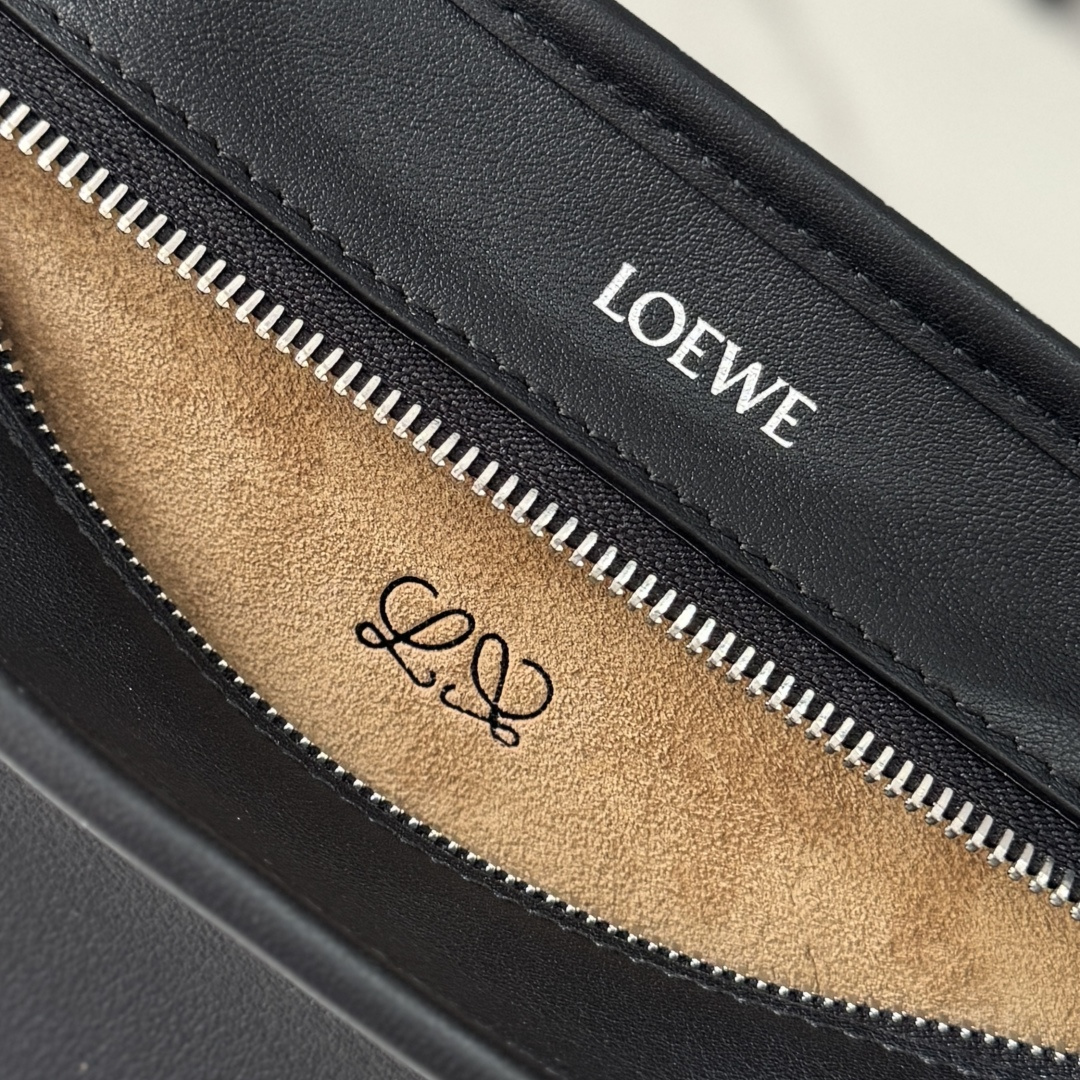 Loewe 로에베 아마조나(Amazona) 180 미디엄 소프트 레더 백 가방