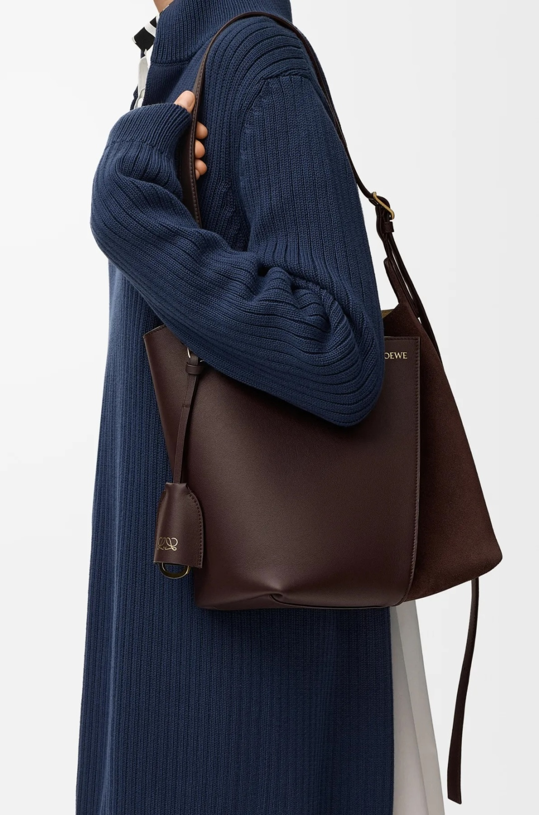 LOEWE 로에베 미디움 스무스 Bilbao 빌바오 트라페즈 버킷 백 가방
