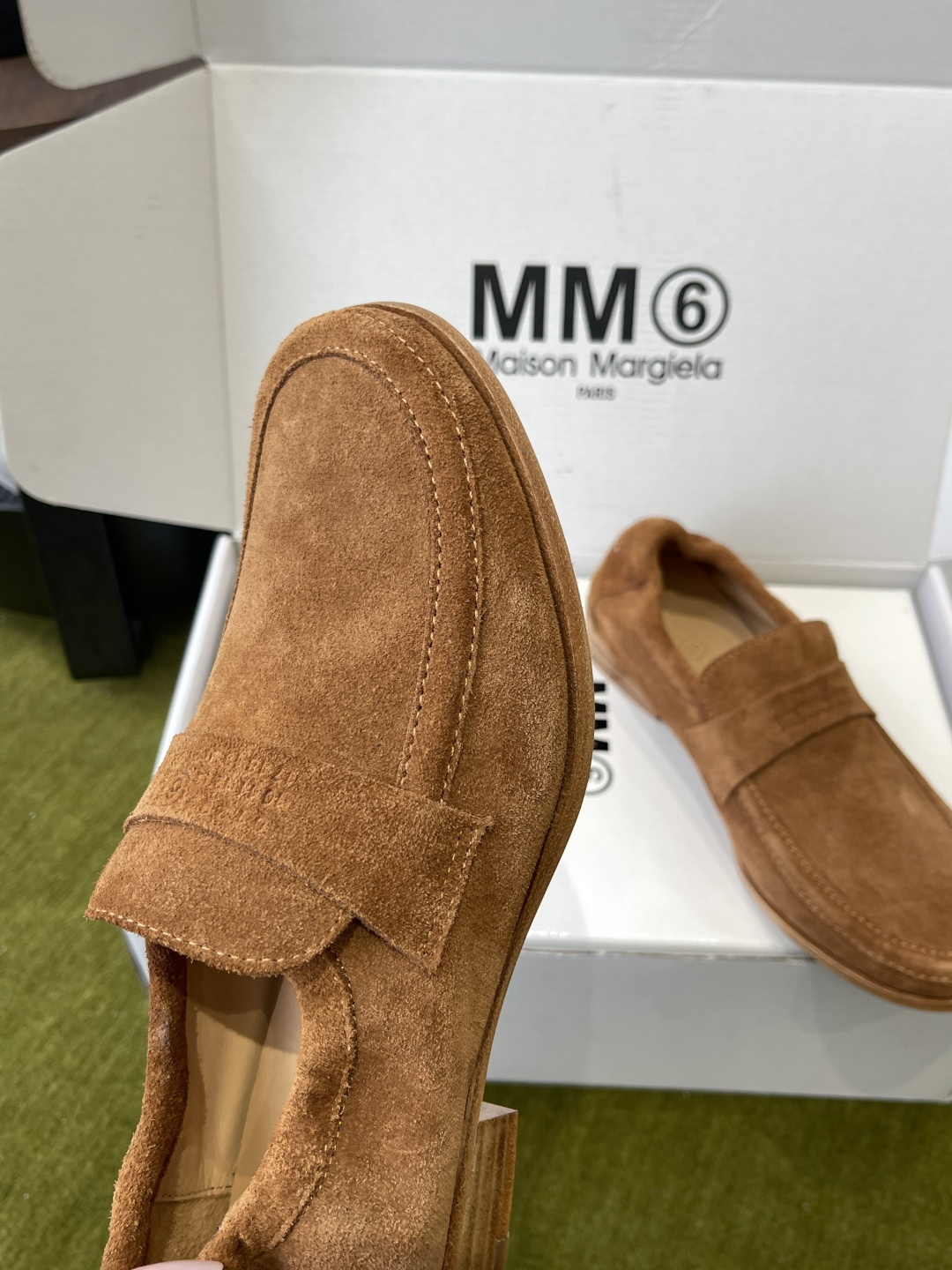 메종 마르지엘라(Maison Margiela) 애플 토 로고 2WAY 로퍼