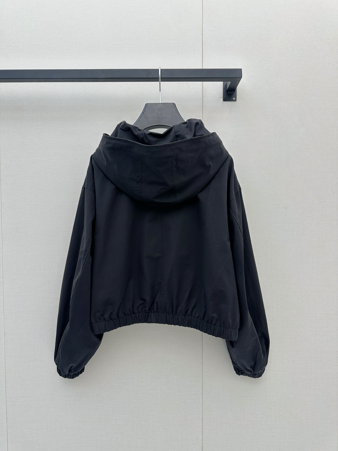 셀린느(CELINE) 후드 로고 패치 크롭 윈드브레이커 재킷 의류
