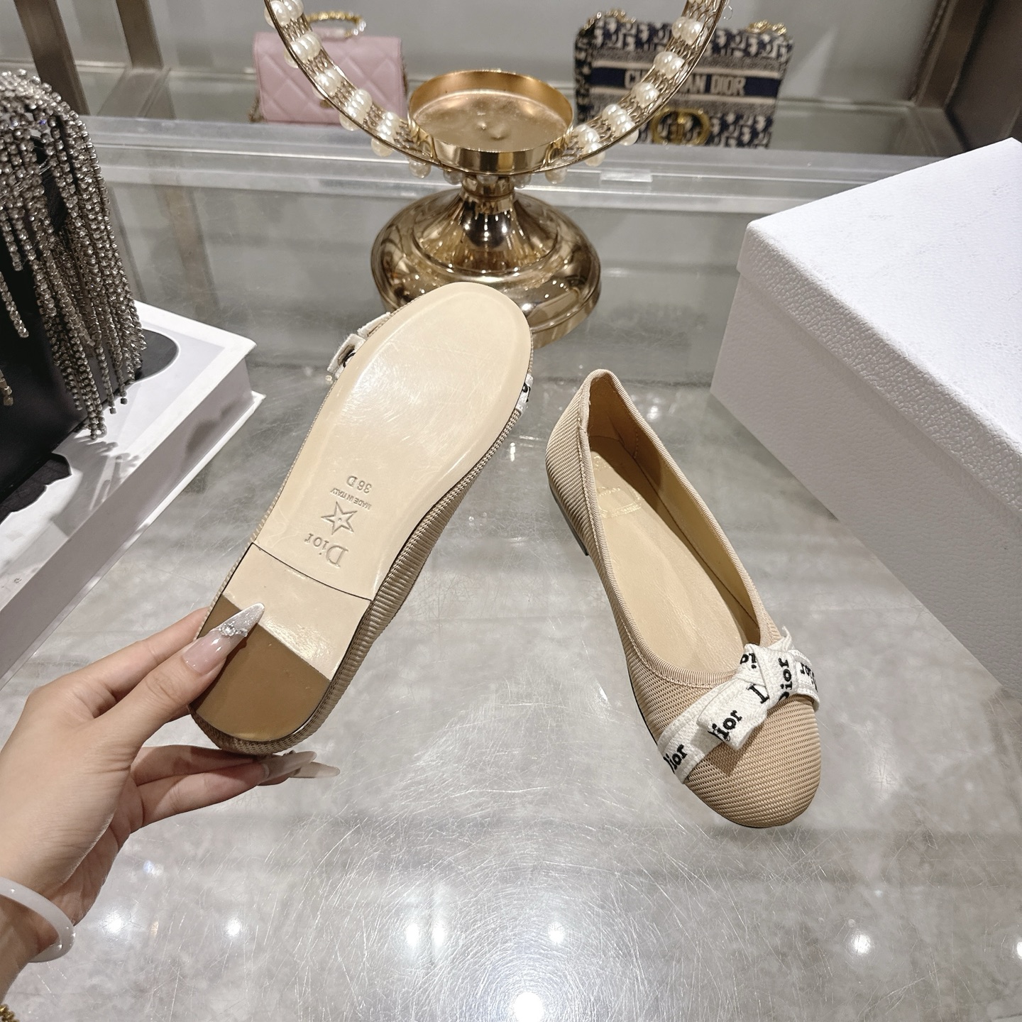 디올(DIOR) 리본 스트랩 메리제인 플랫슈즈 신발
