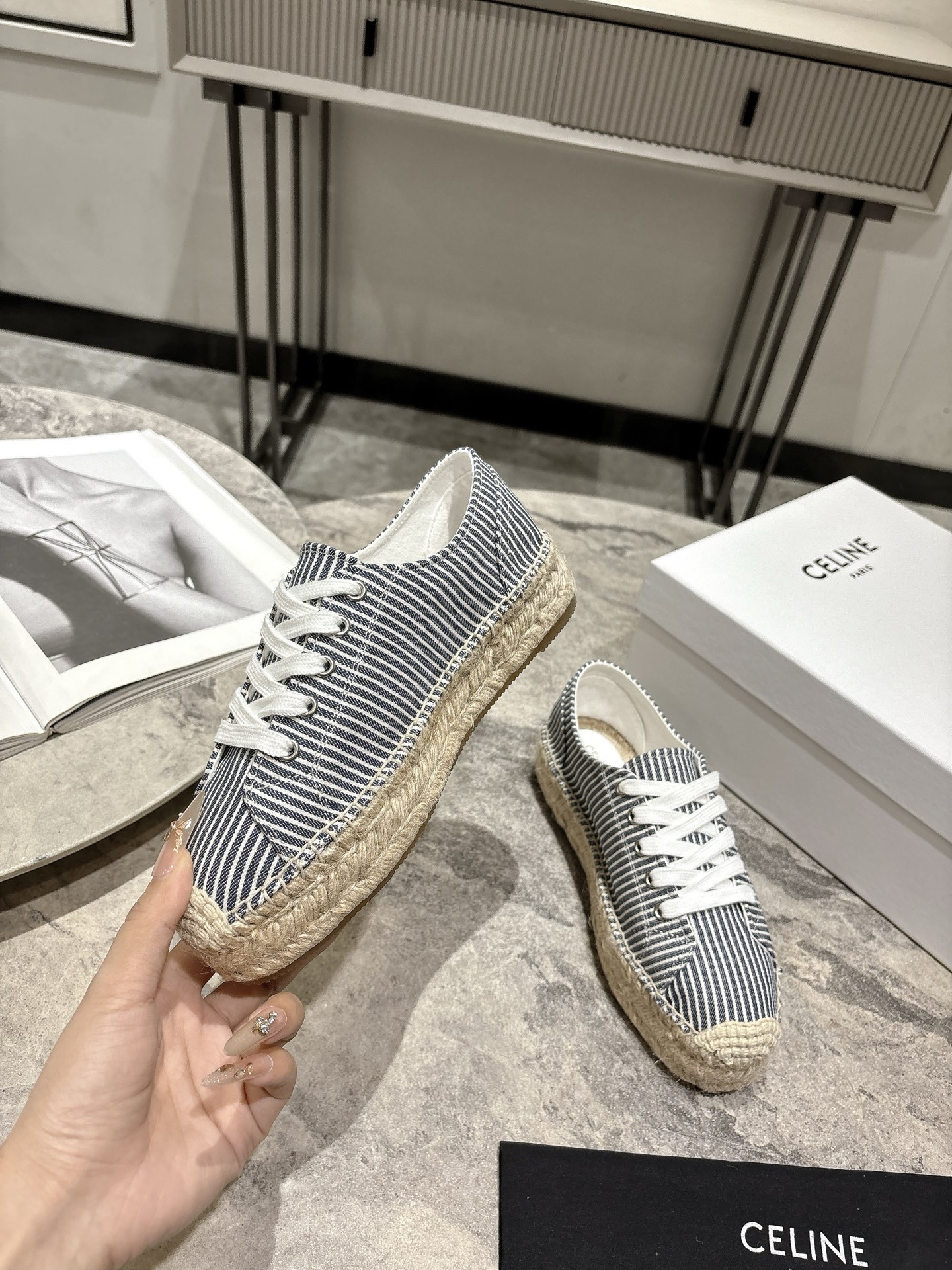 셀린느(CELINE) 스트라이프 에스파드류 레이스업 슈즈 신발