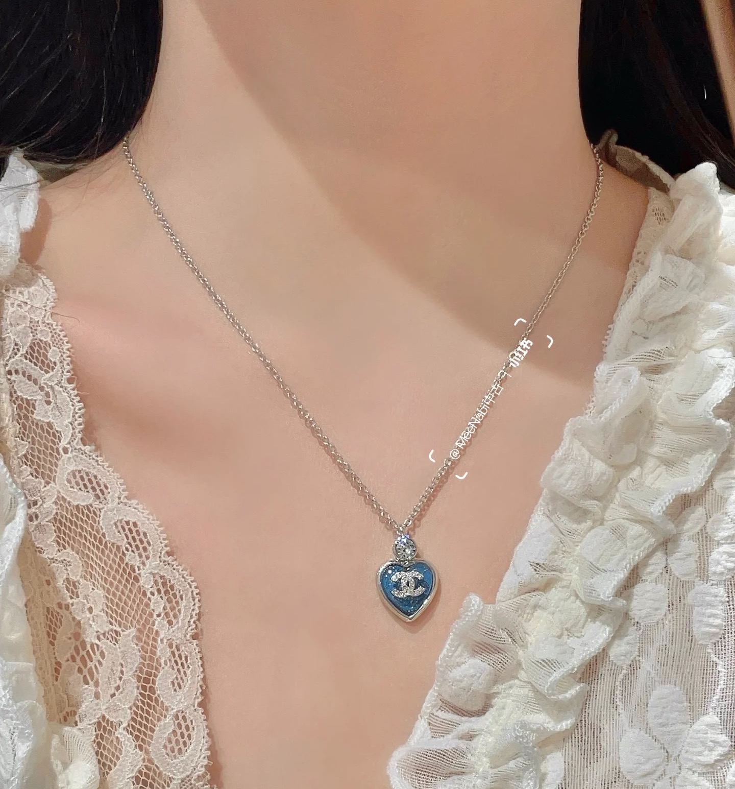 샤넬(CHANEL) 블루 하트 목걸이 악세사리