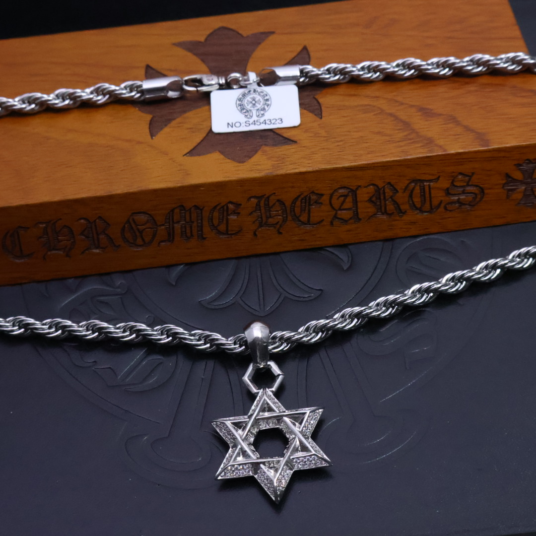 크롬하츠(CHROME HEARTS) 크로스 트위스트 체인 목걸이 악세사리