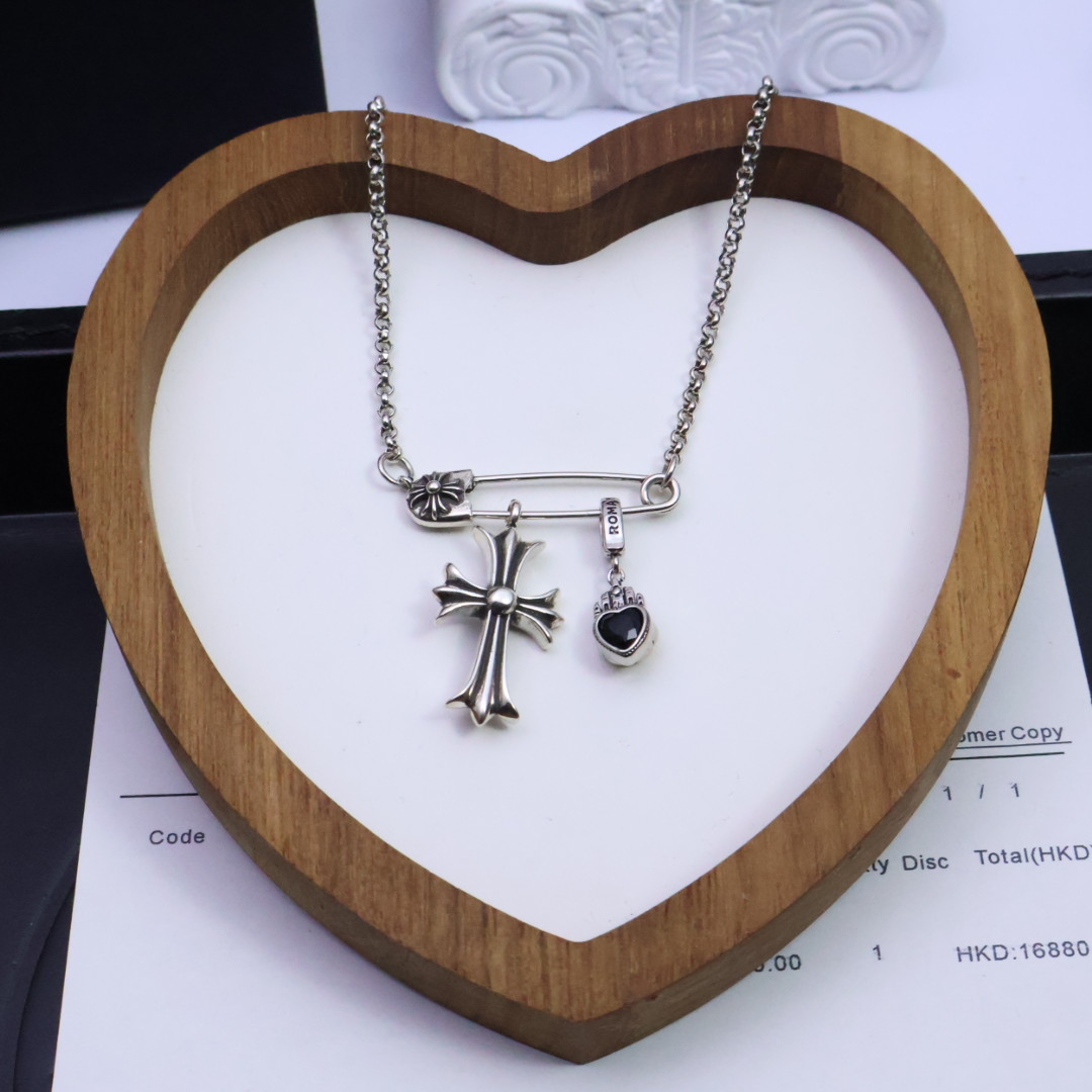 크롬하츠(CHROME HEARTS) 하트 브로치 목걸이 악세사리