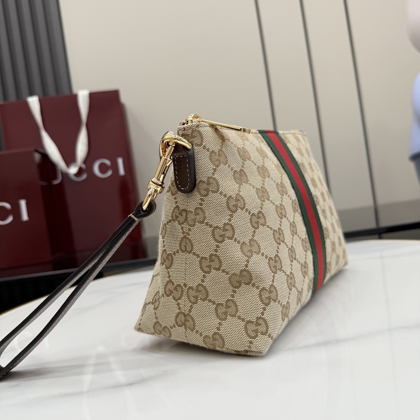 [Gucci] 구찌 26SS GG 캔버스 웹 파우치 클러치 백 가방