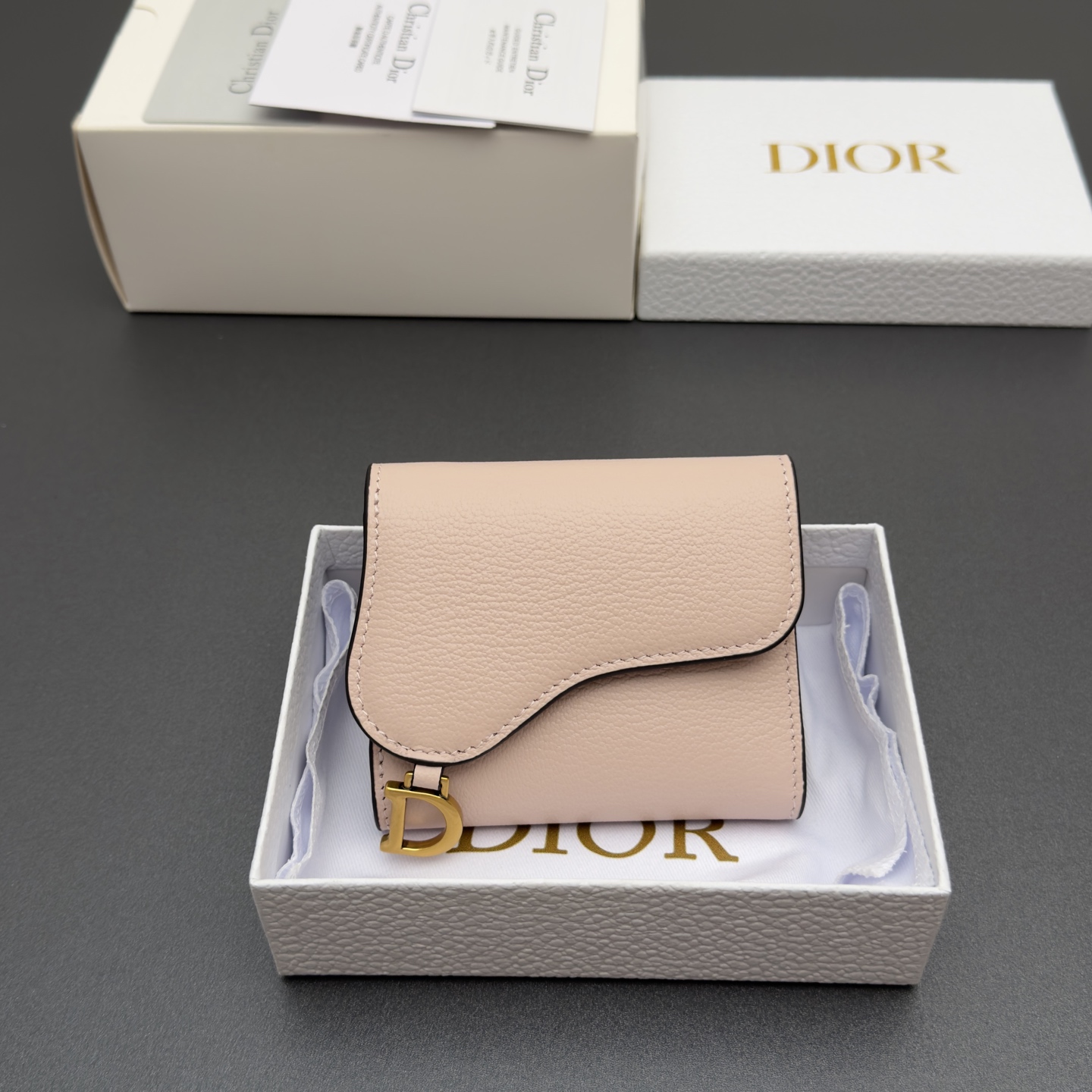 [Dior] 디올 Lotus 로터스 새들 고스트 그레인드 미니 지갑