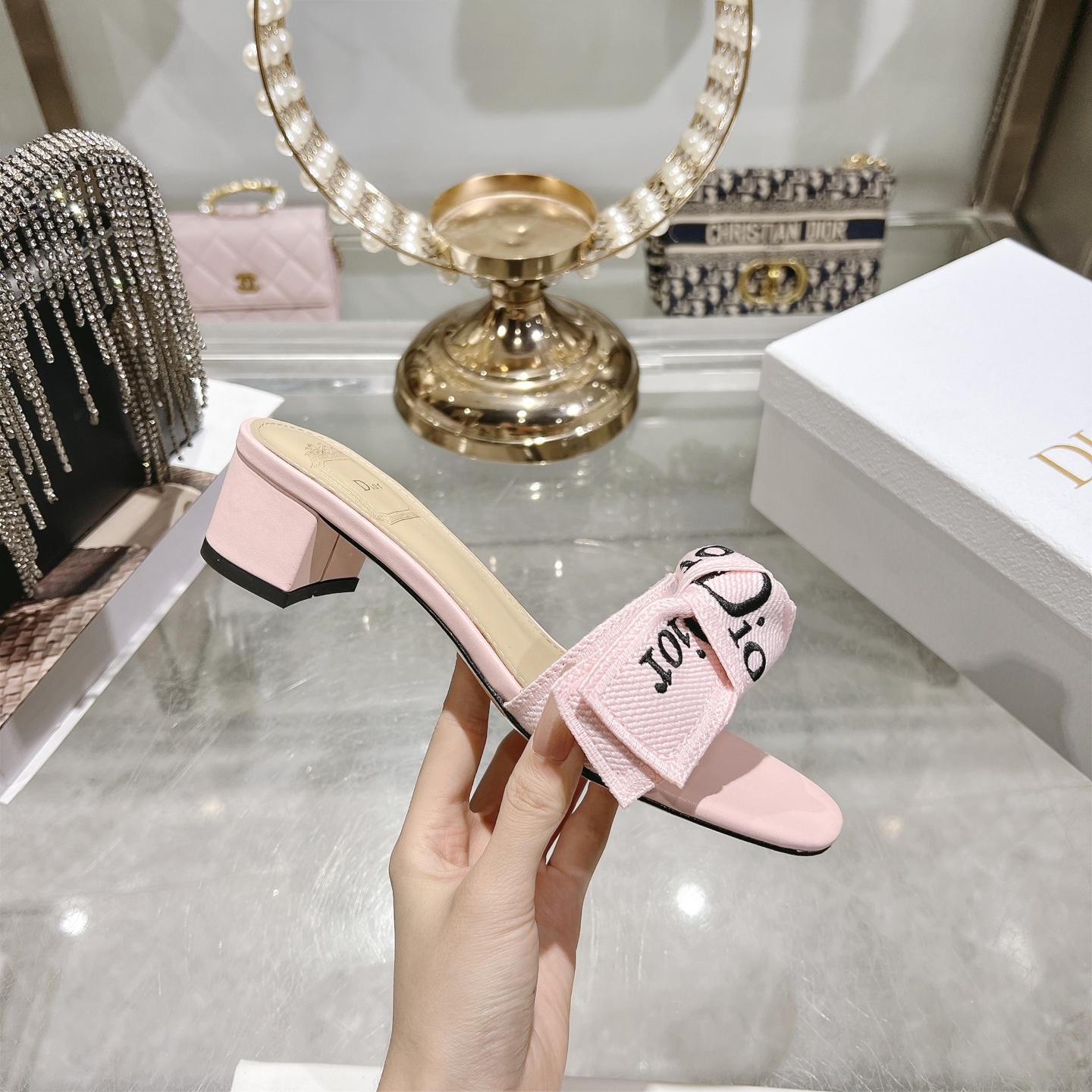 디올(DIOR) 리본 미들힐 슬리퍼 신발