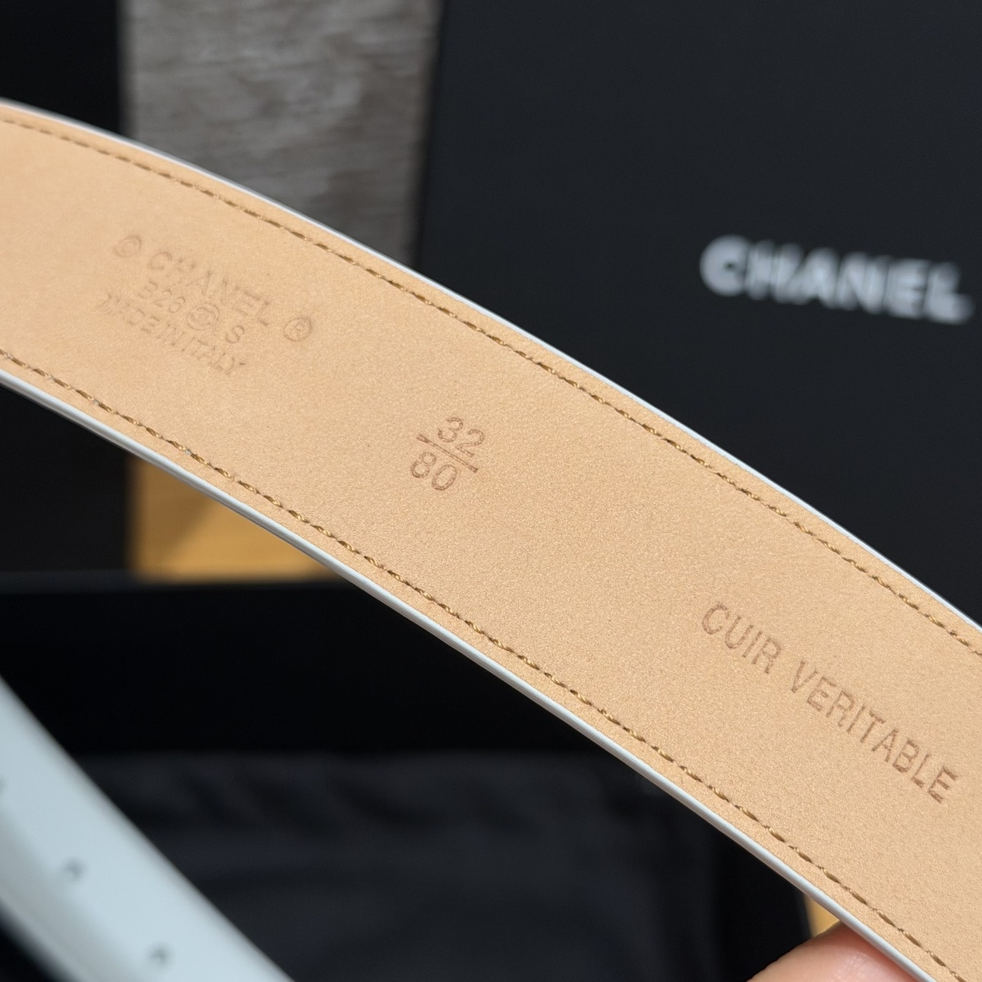 샤넬(CHANEL) 카프스킨 글로시 핀 실버 버클 벨트
