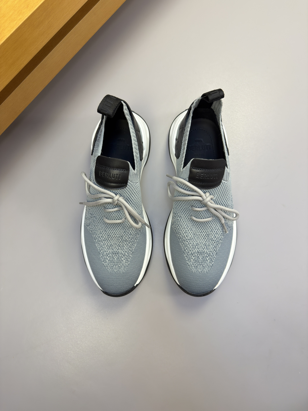 Berluti 벨루티 왁스 카프스킨 & 니트 스니커즈 신발