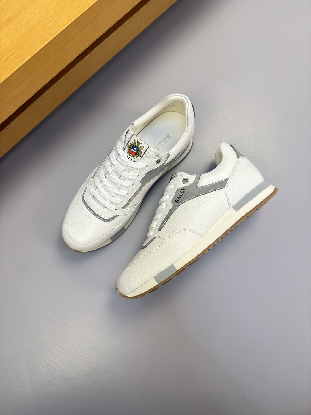 [Bally] 발리 프리미엄 나파·페블 레더 & 스웨이드 콤비 스니커즈 신발