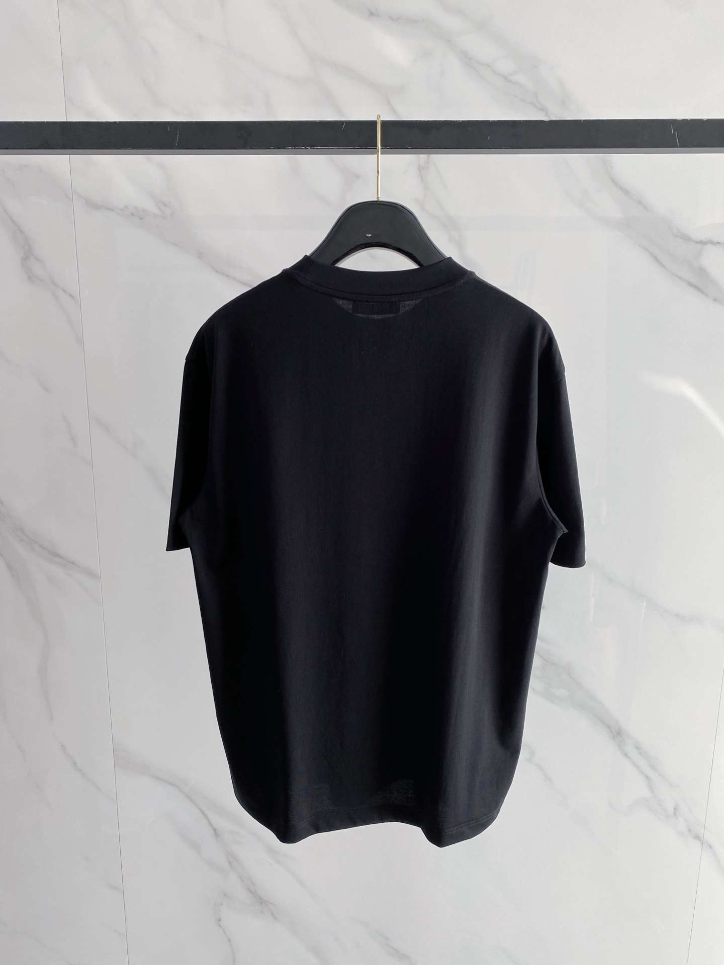펜디(FENDI) 그래픽 프린트 반팔 티셔츠 상의 의류