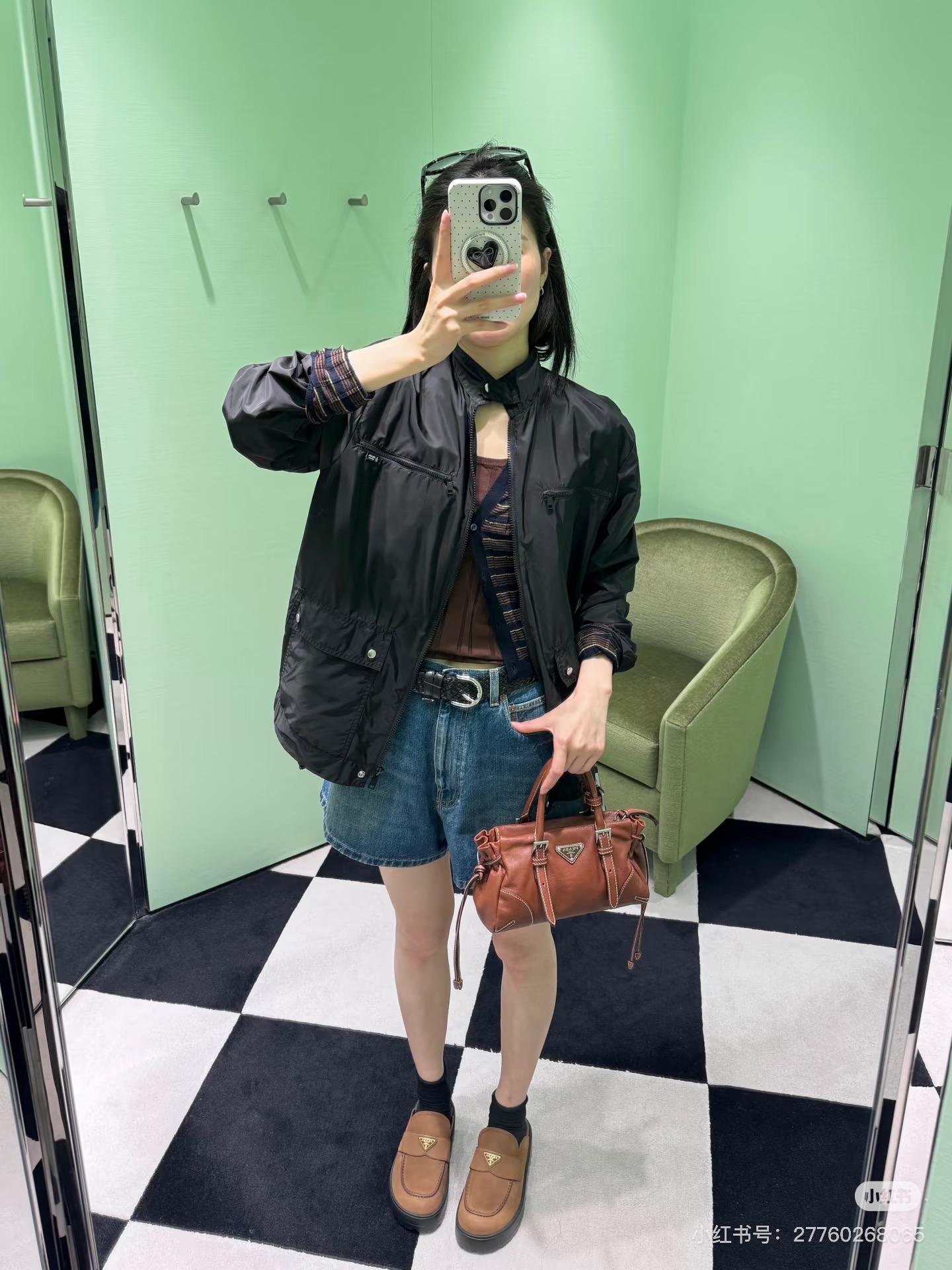 프라다(PRADA) 멀티 포켓 하이넥 나일론 재킷 상의 의류