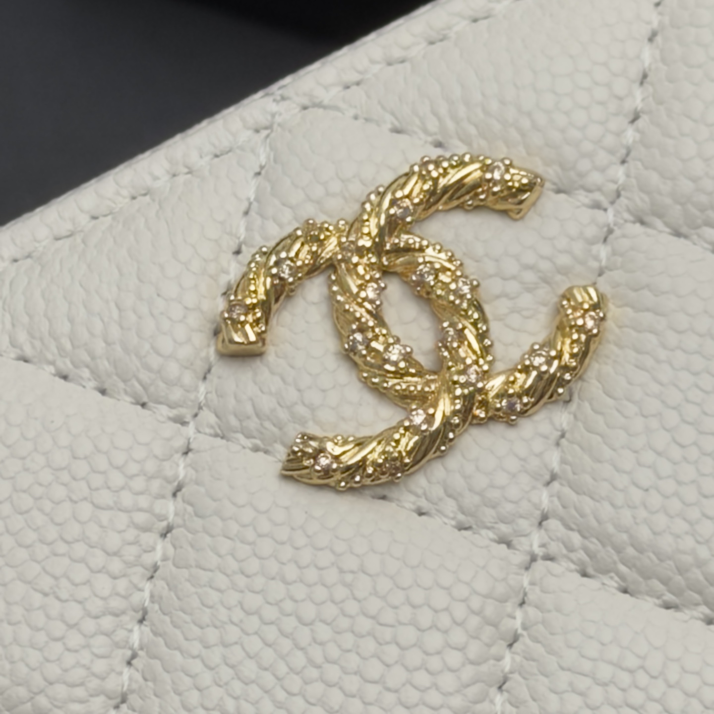 [Chanel] 샤넬 26SS 캐비어 멀티 젬스톤 미니 지퍼 코인 퍼스 지갑
