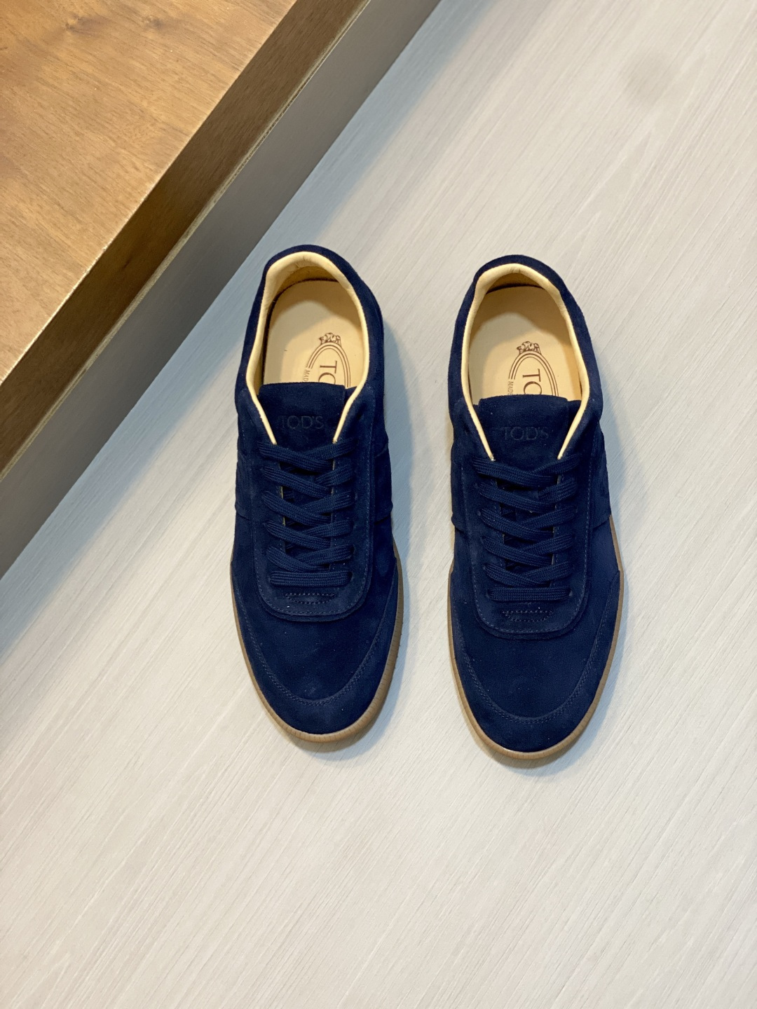 [Tod's] 토즈 맨즈 레더 드라이빙 로퍼 / 페니 뮬 스니커즈 신발