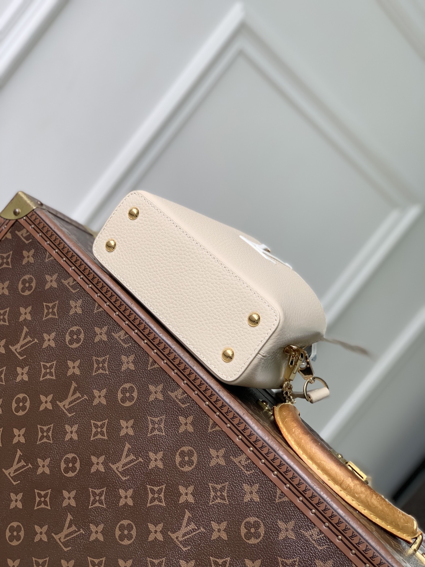 LOUIS VUITTON LV M2A443 루이비통 카푸신 미니 핸드백 (Capucines Mini) 가방