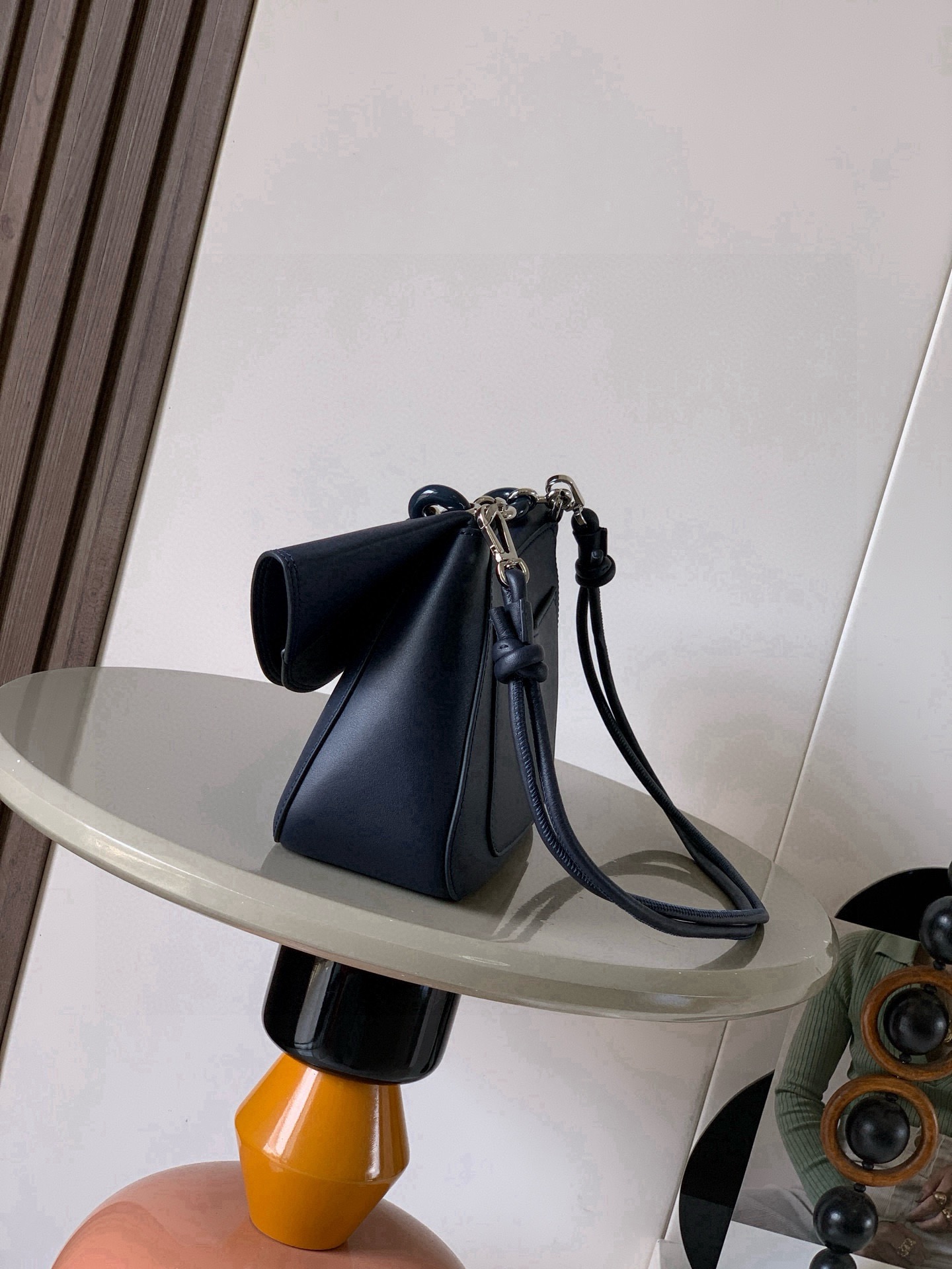 LOEWE 로에베 올라(Ola) 미디엄 핸드백 가방