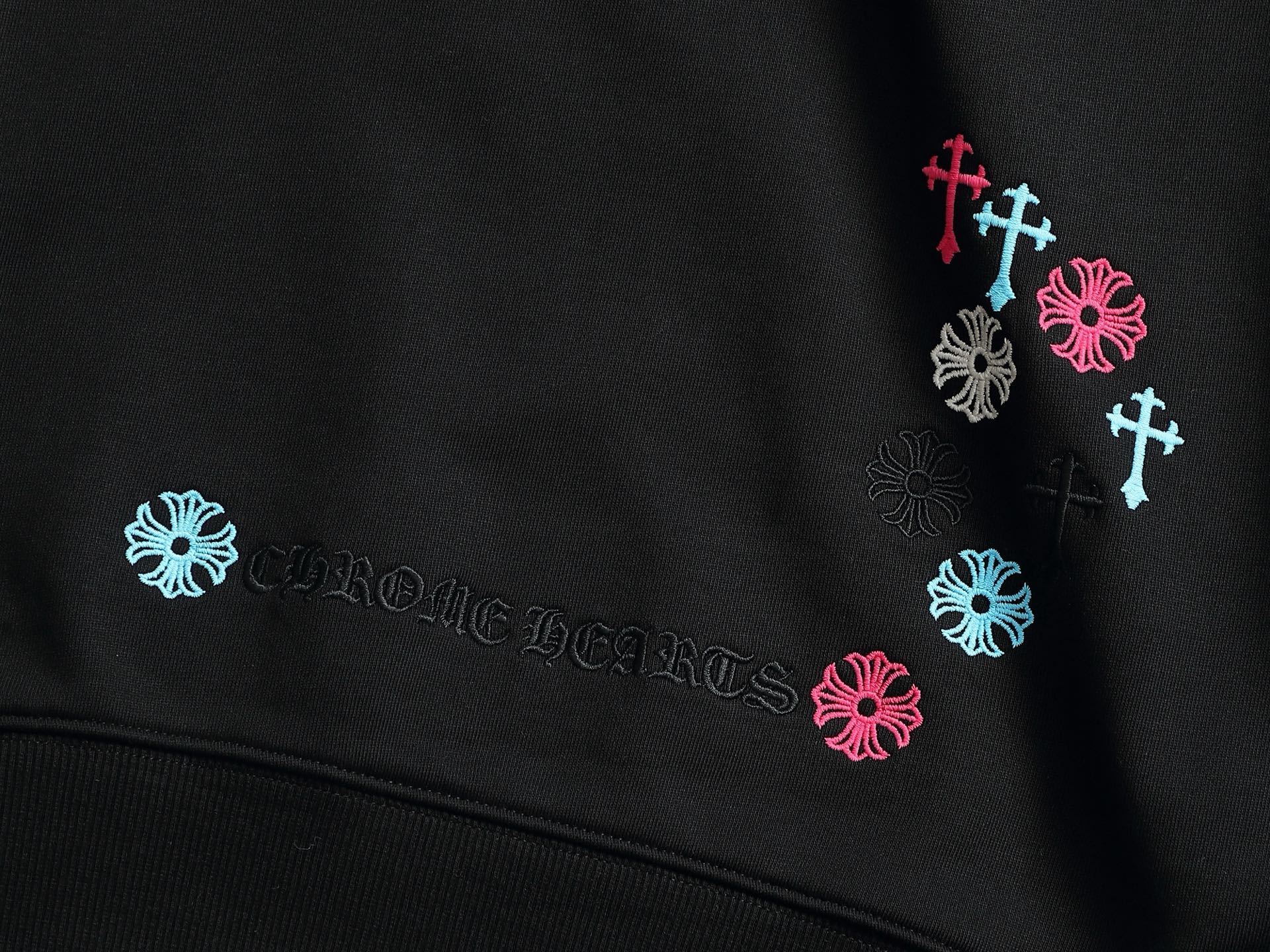 크롬하츠(CHROME HEARTS) 크로스 자수 스웨트셔츠 상의 의류