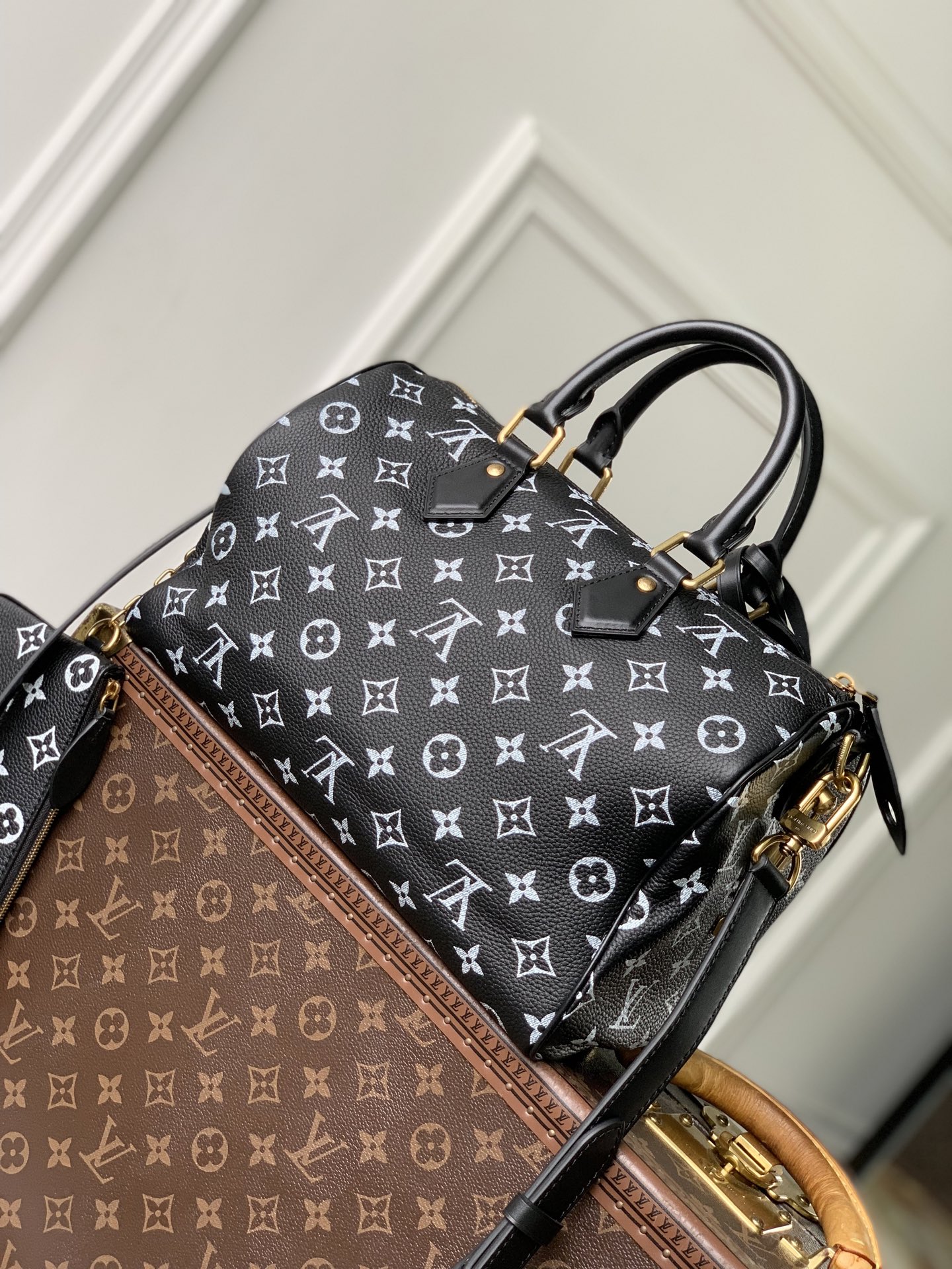 LOUIS VUITTON LV 루이비통 M13904 루이비통 스피디 P9 반둘리에 30 핸드백 가방