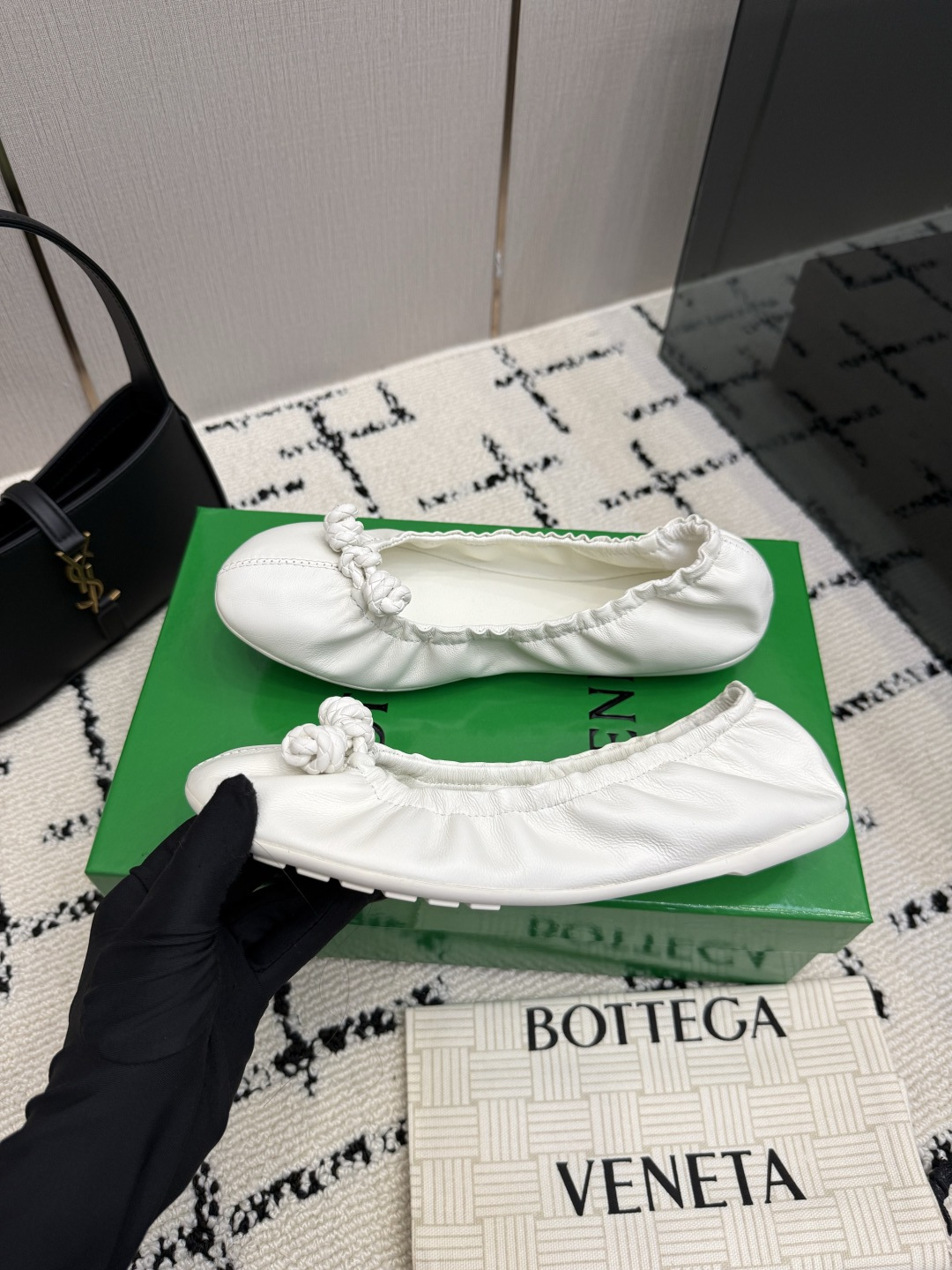 보테가 베네타(BOTTEGA VENETA) 판타스미나 발레리나 플랫 신발