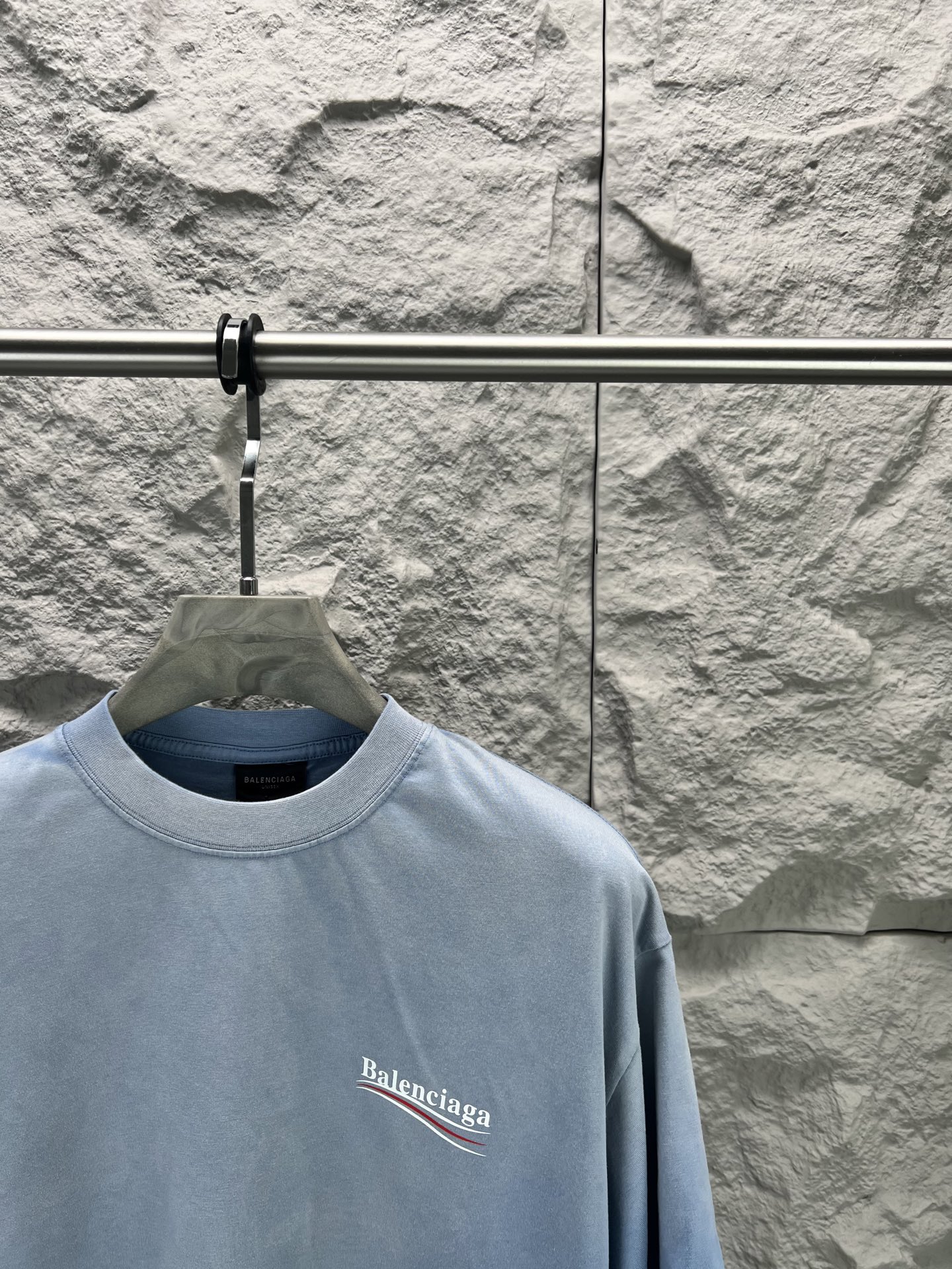 발렌시아가(BALENCIAGA) 코카콜라 웨이브 레터링 프린트 반팔 티셔츠 의류