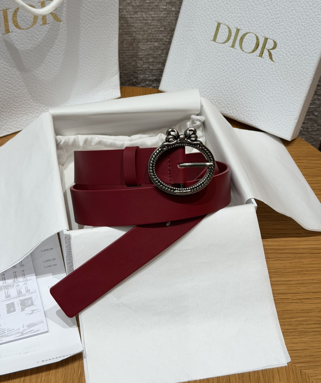 디올(DIOR) 리버서블 카프스킨 앤티크 핀 버클 벨트