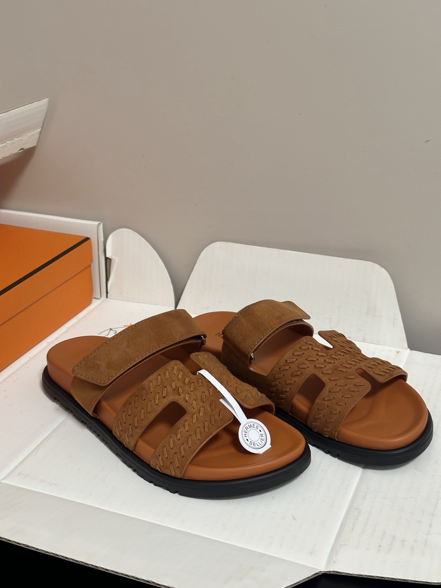 에르메스(HERMES) 로고 위빙 벨크로 슬리퍼 신발